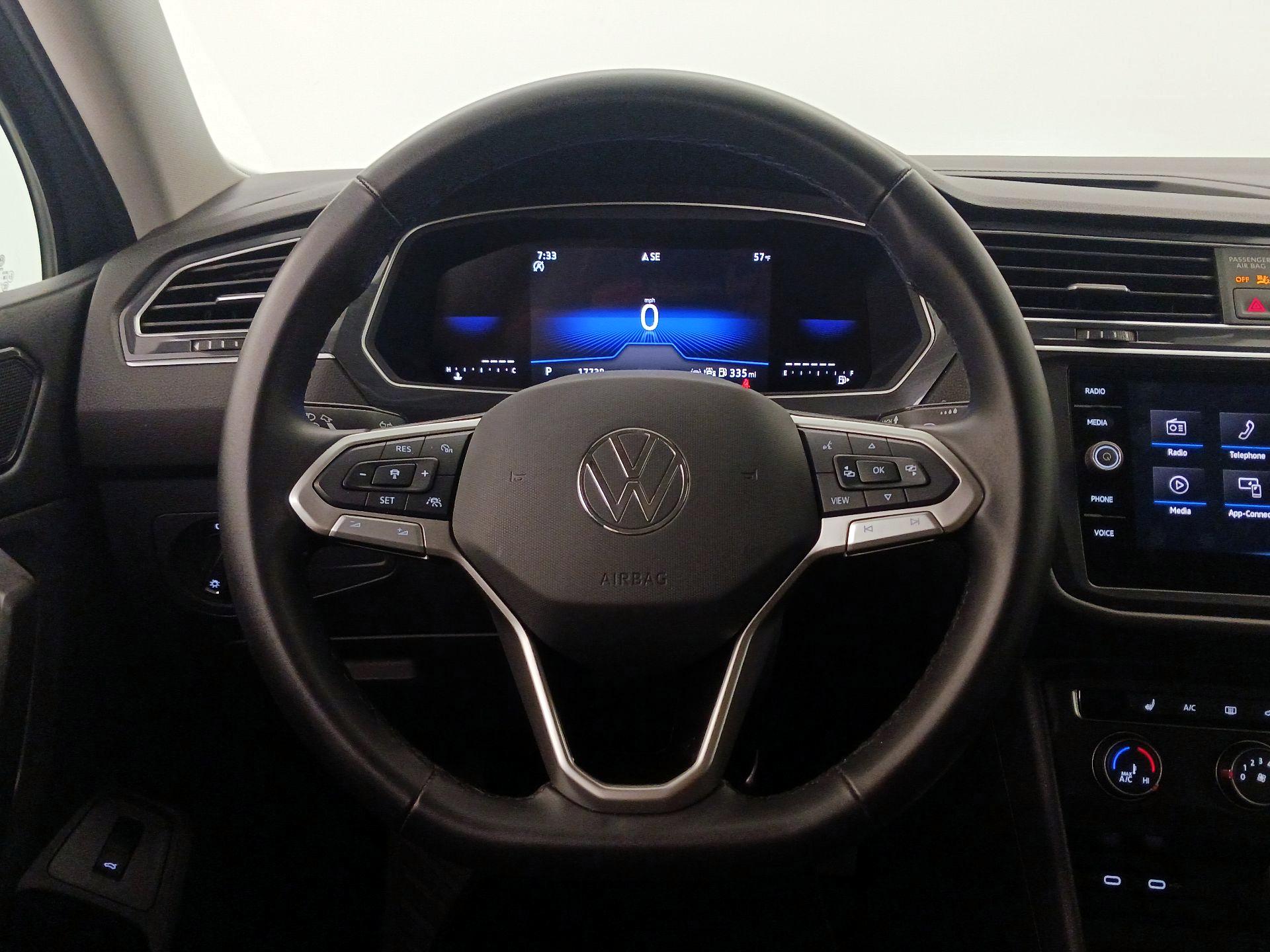 Thumbnail: 2024 Volkswagen Tiguan - 10