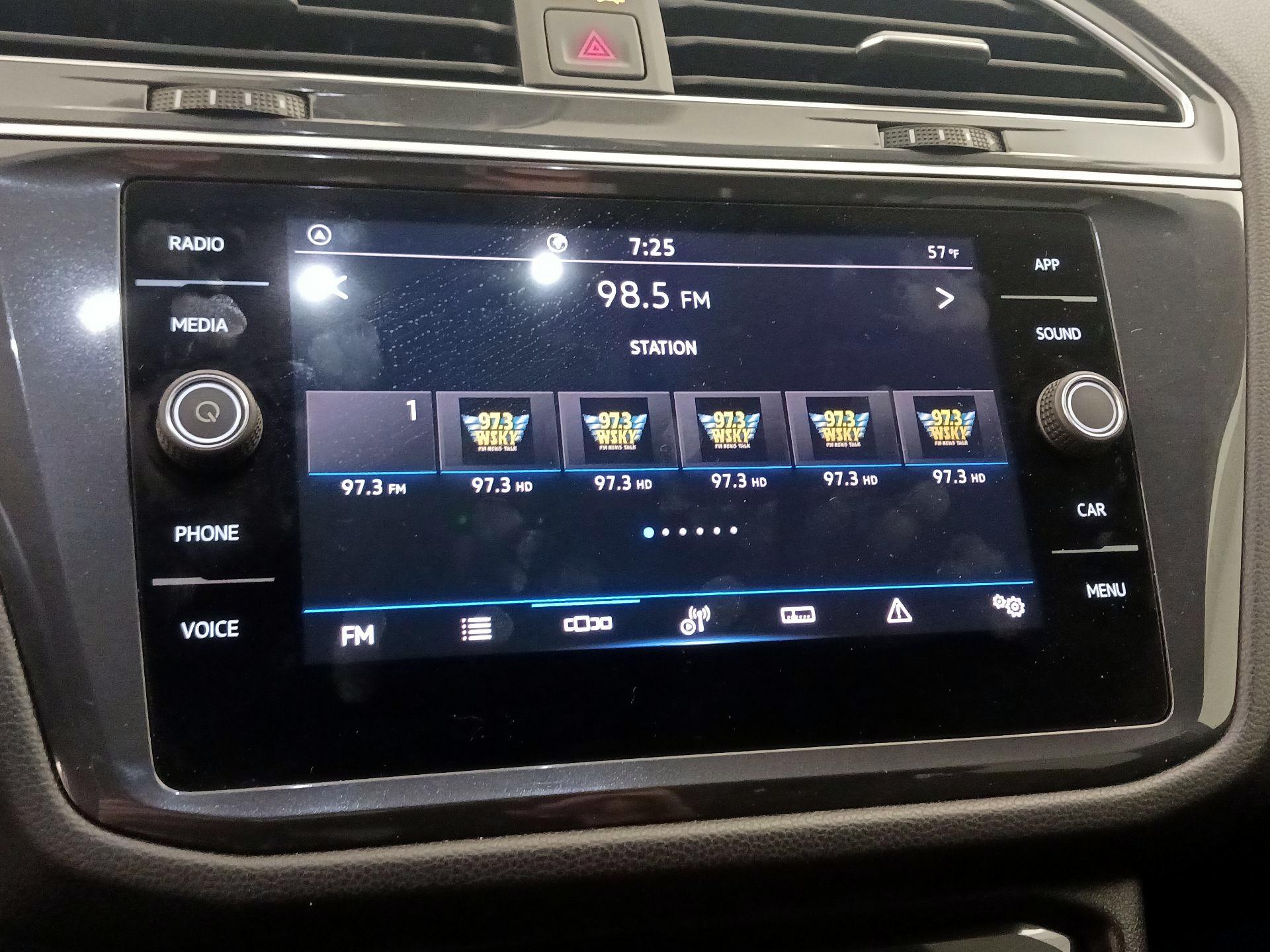 Thumbnail: 2024 Volkswagen Tiguan - 15