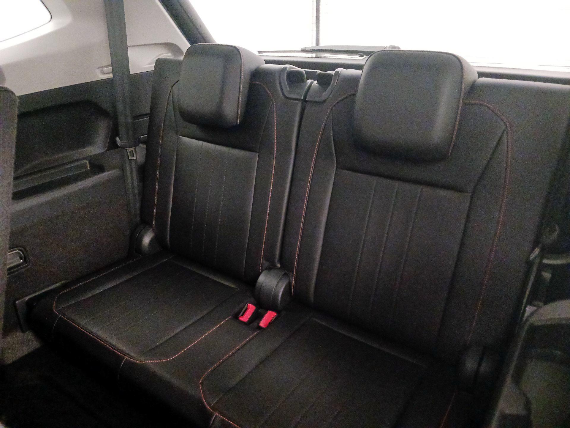 Thumbnail: 2024 Volkswagen Tiguan - 20