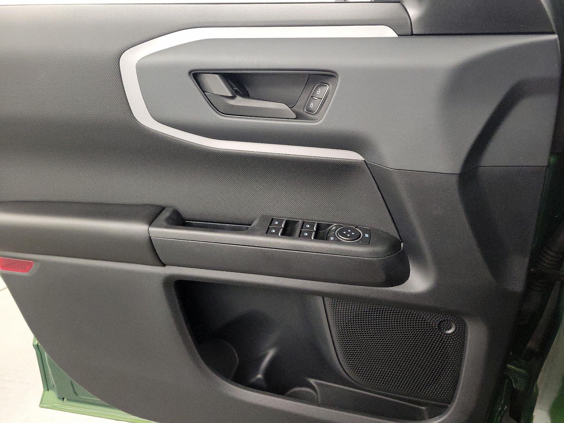 Thumbnail: 2023 Ford Bronco Sport - 12