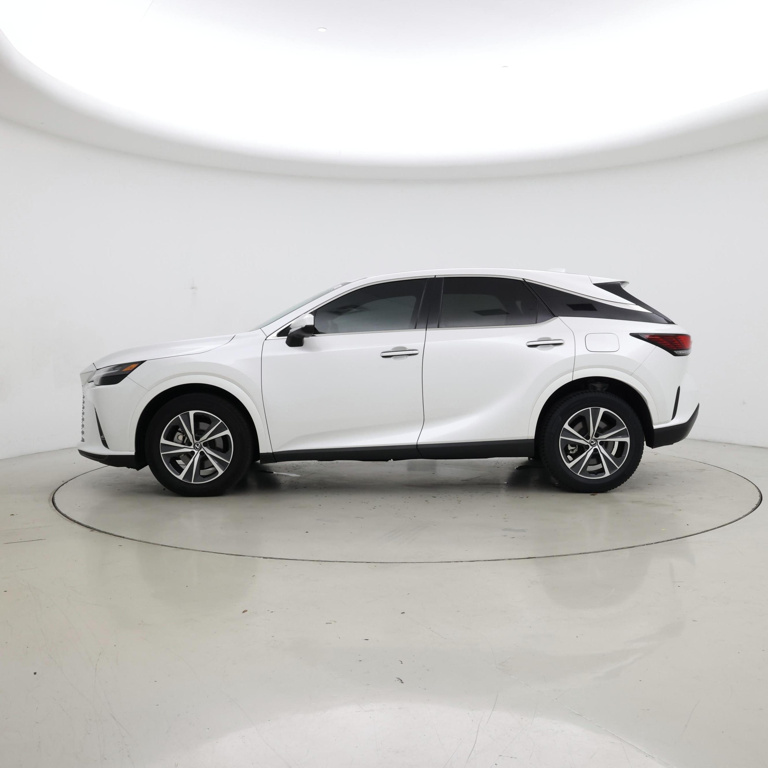 Thumbnail: 2024 Lexus RX - 3