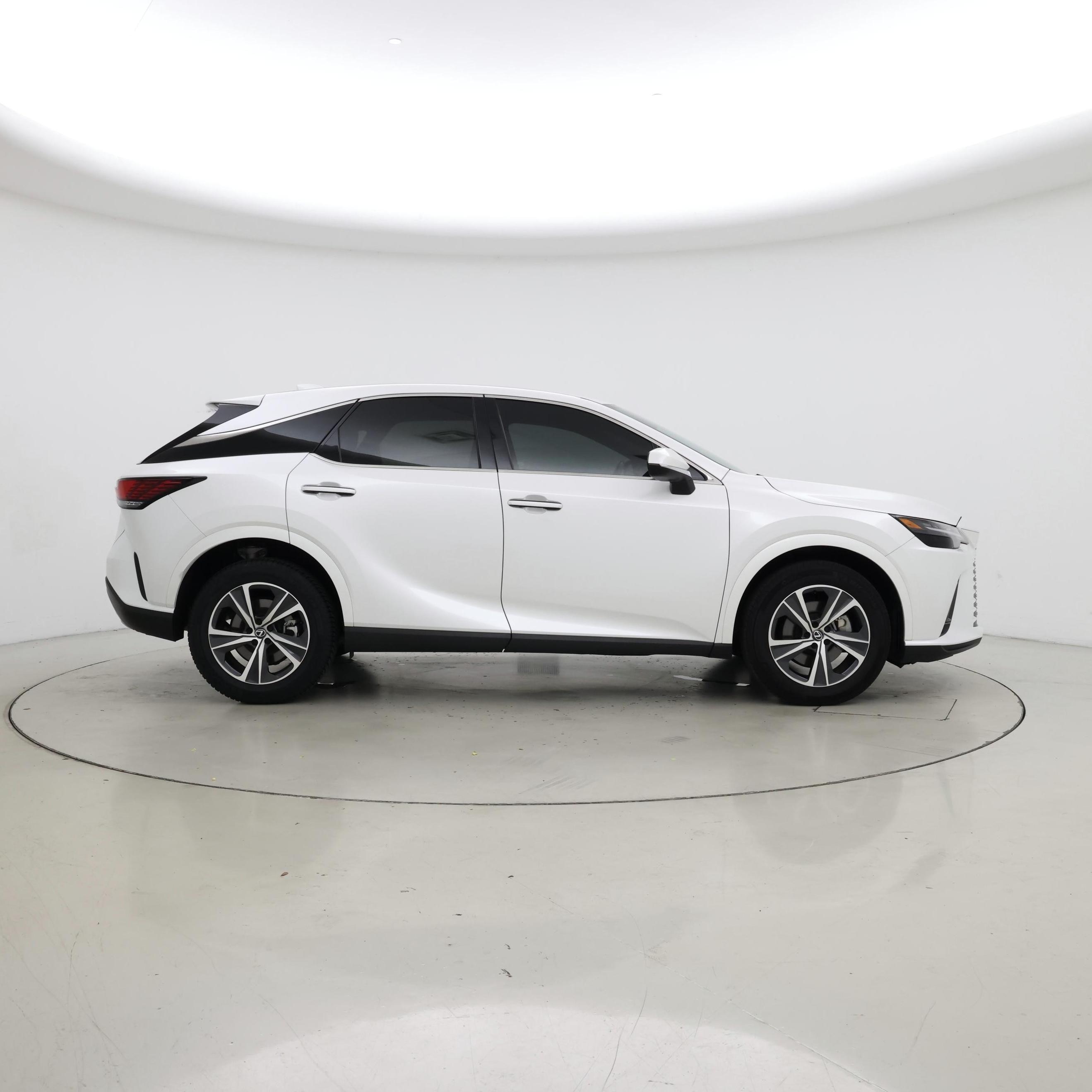 Thumbnail: 2024 Lexus RX - 7