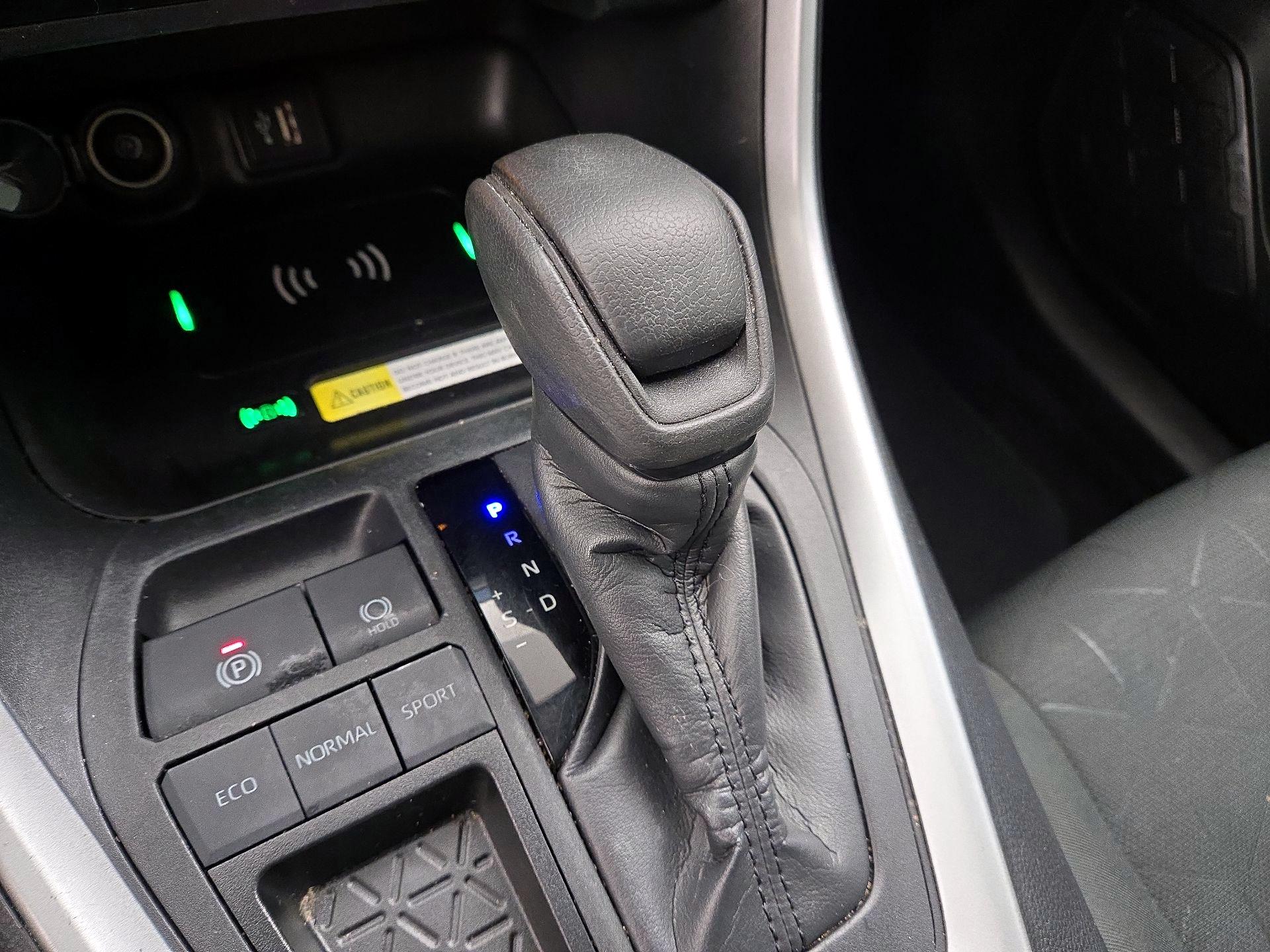 Thumbnail: 2024 Toyota RAV4 - 17