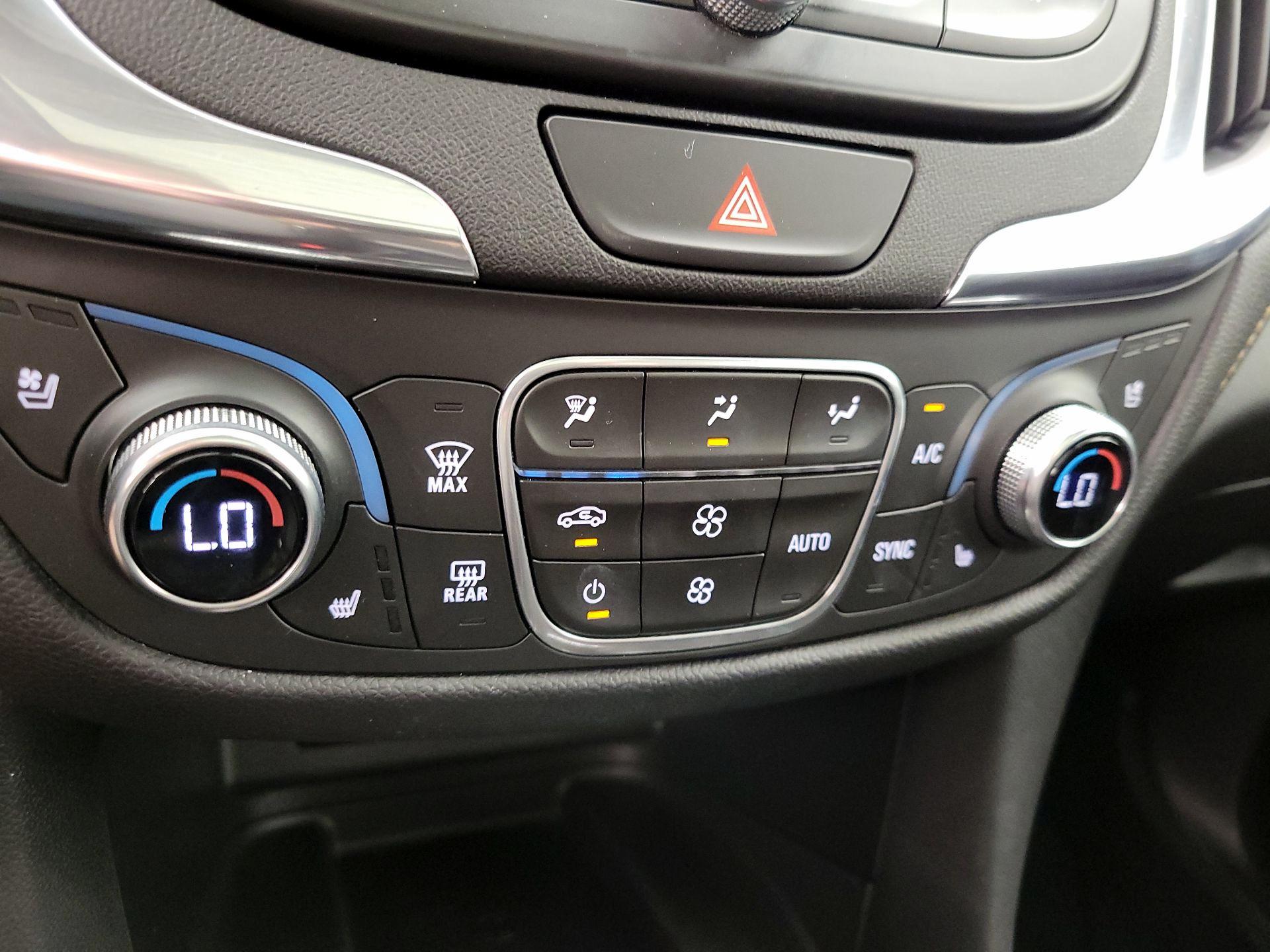 Thumbnail: 2019 Chevrolet Equinox - 17