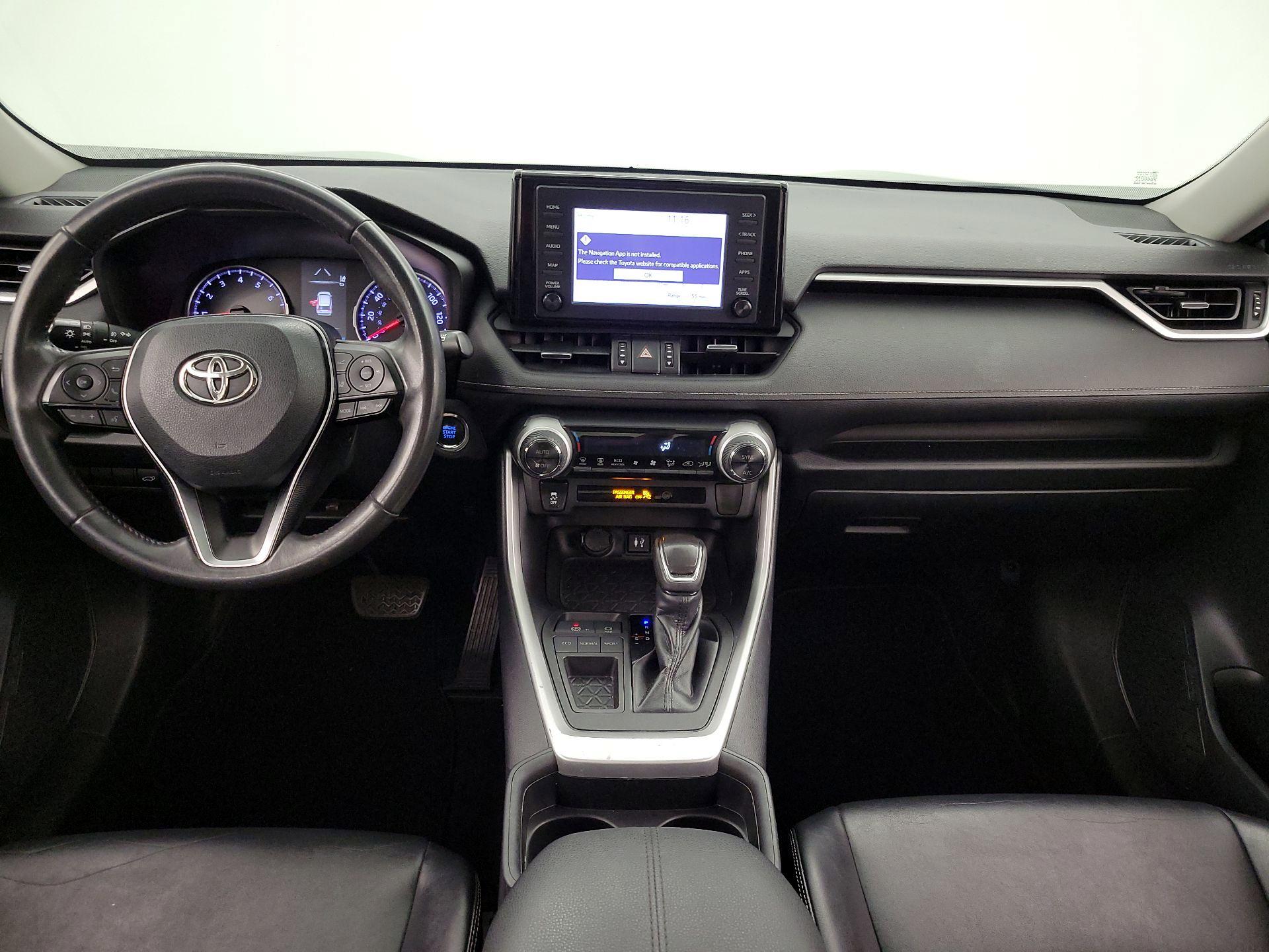 Thumbnail: 2019 Toyota RAV4 - 9