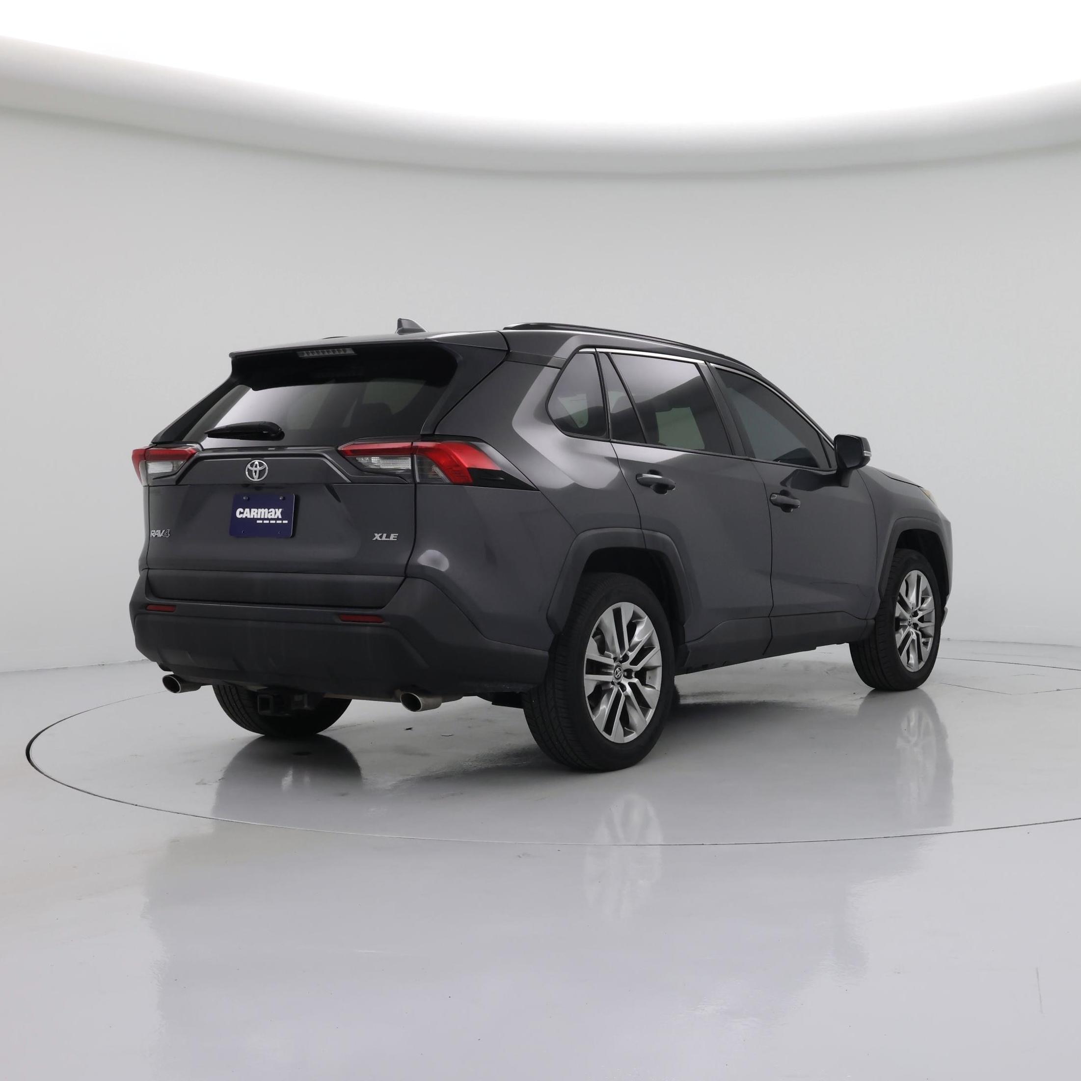 Thumbnail: 2019 Toyota RAV4 - 8