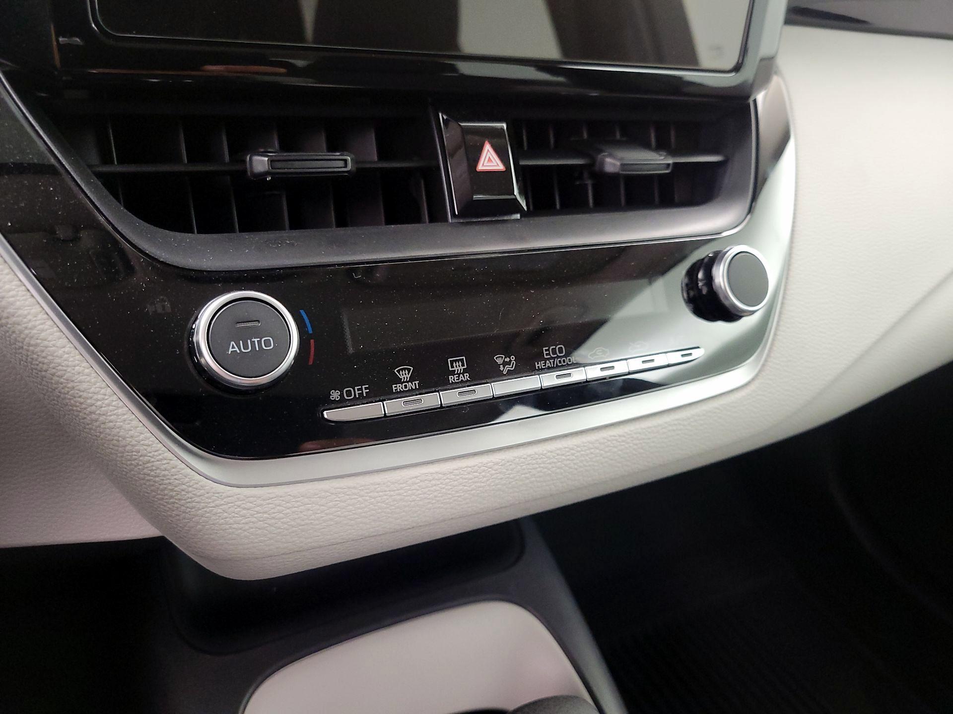 Thumbnail: 2025 Toyota Corolla - 16