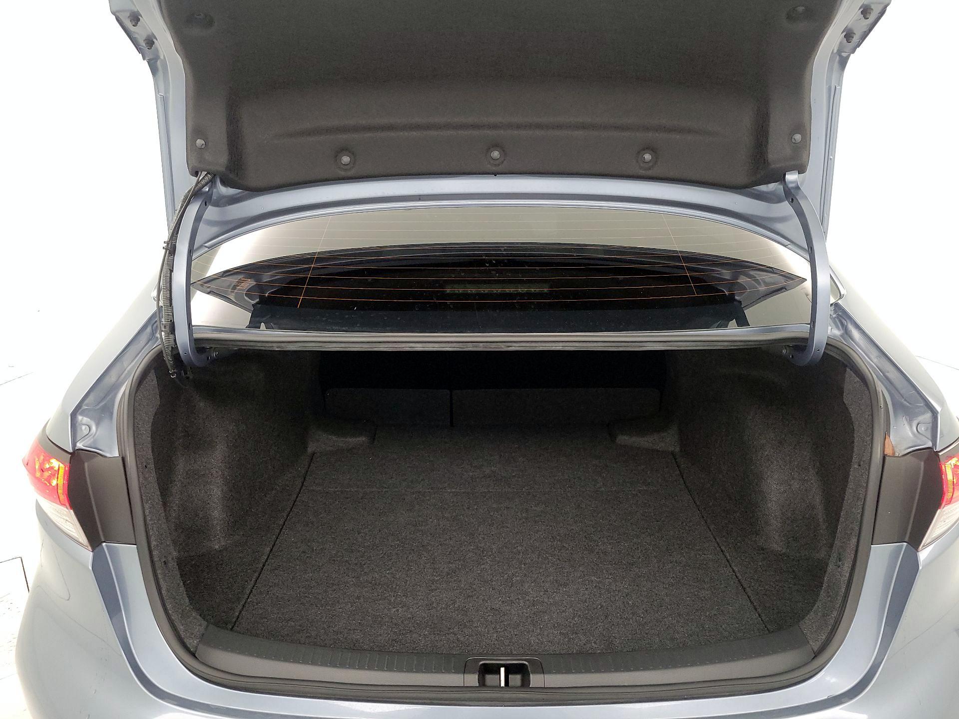 Thumbnail: 2025 Toyota Corolla - 20