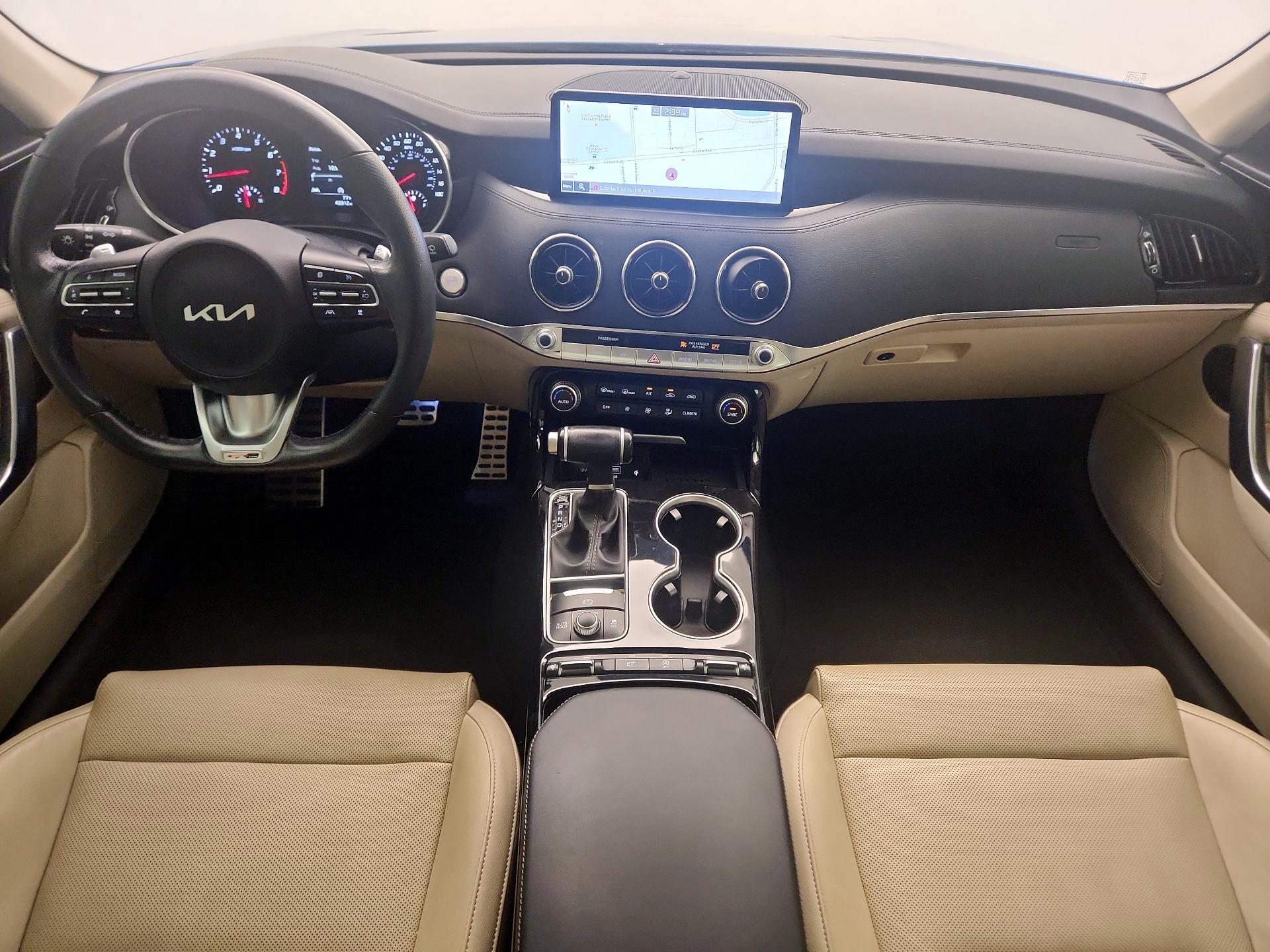 Thumbnail: 2022 Kia Stinger - 9