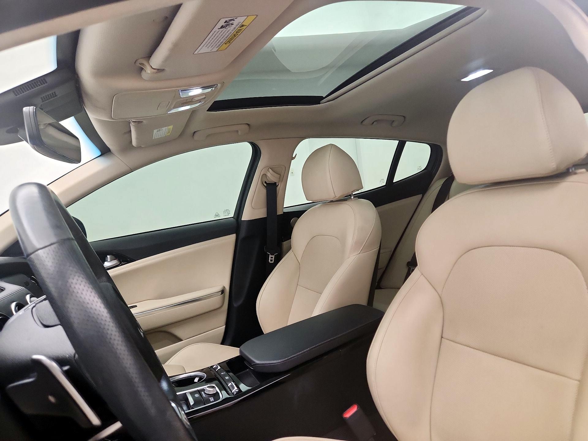 Thumbnail: 2022 Kia Stinger - 20