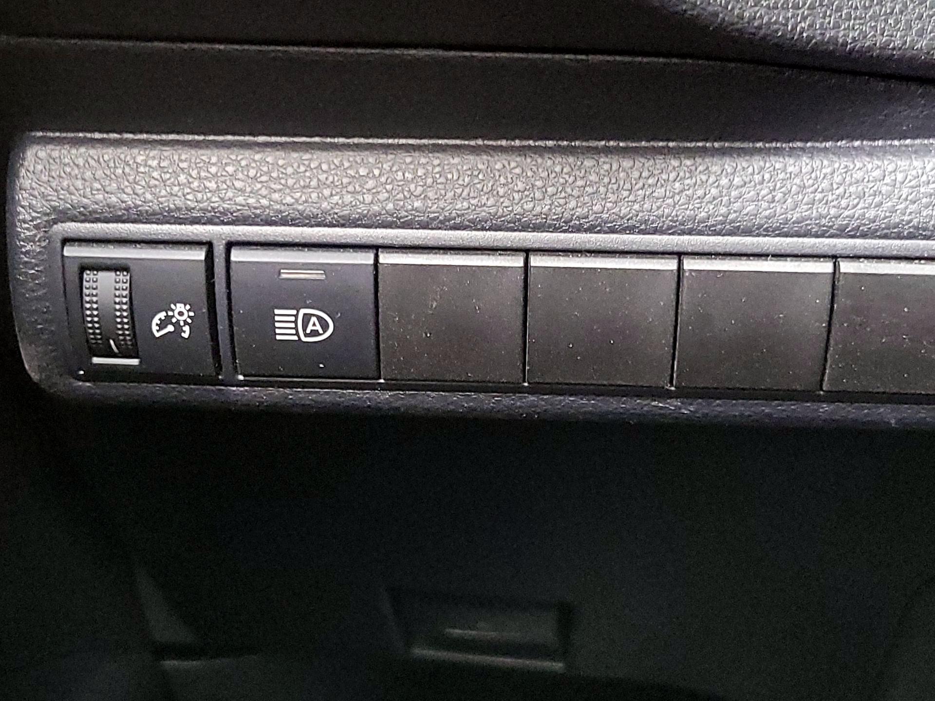 Thumbnail: 2024 Toyota Corolla - 13