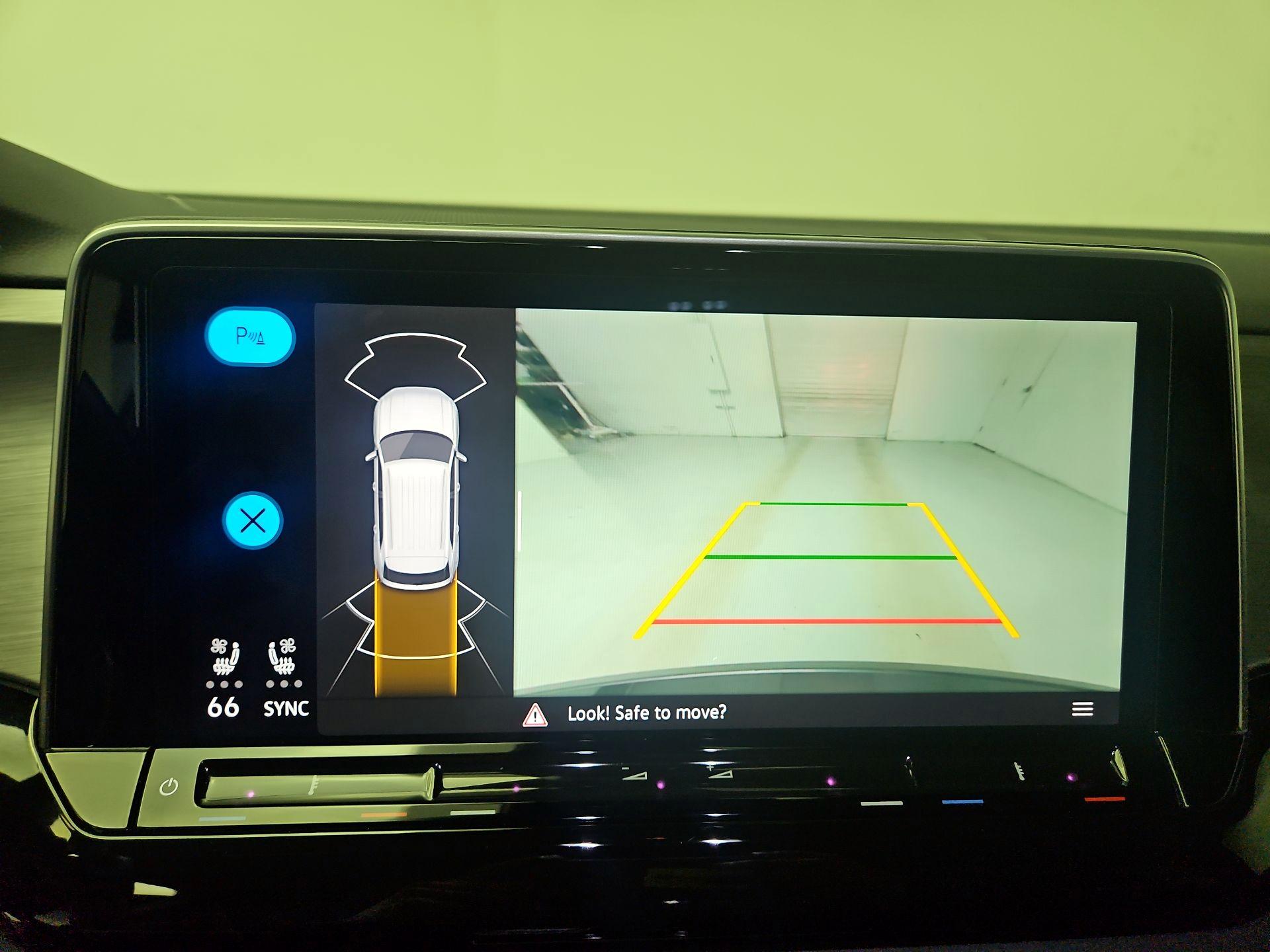 Thumbnail: 2025 Volkswagen Atlas - 14