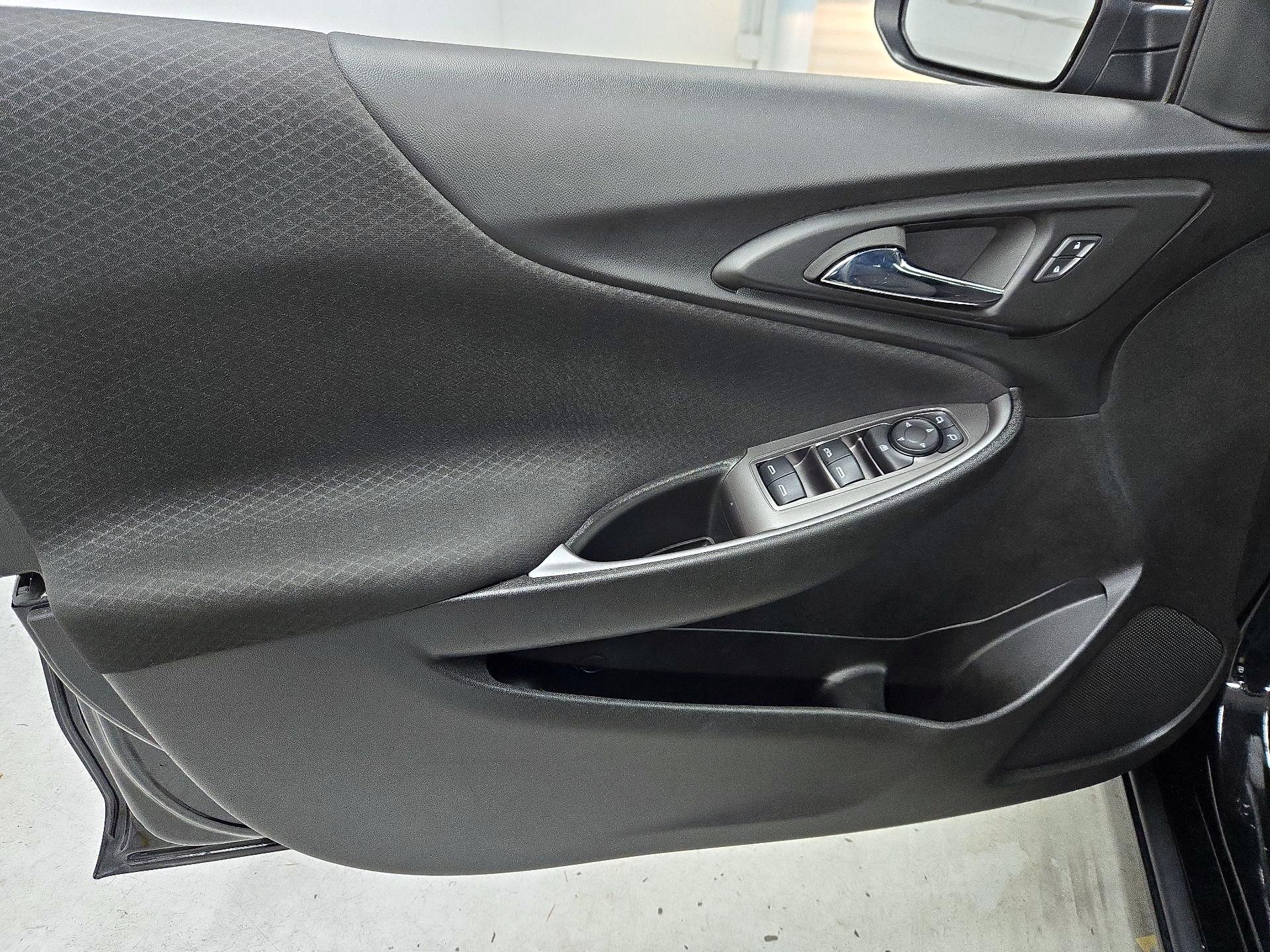 Thumbnail: 2023 Chevrolet Malibu - 12