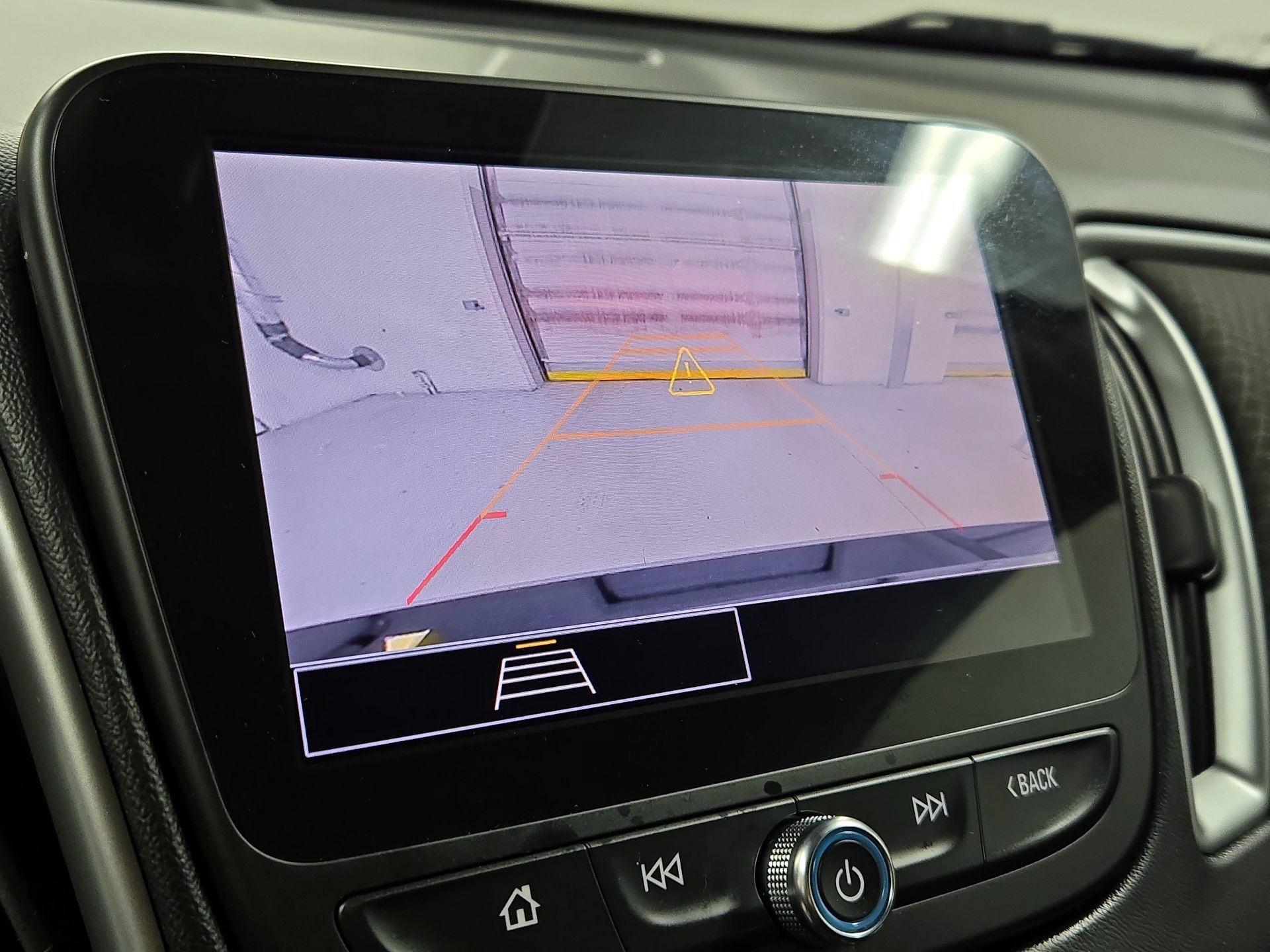 Thumbnail: 2023 Chevrolet Malibu - 14