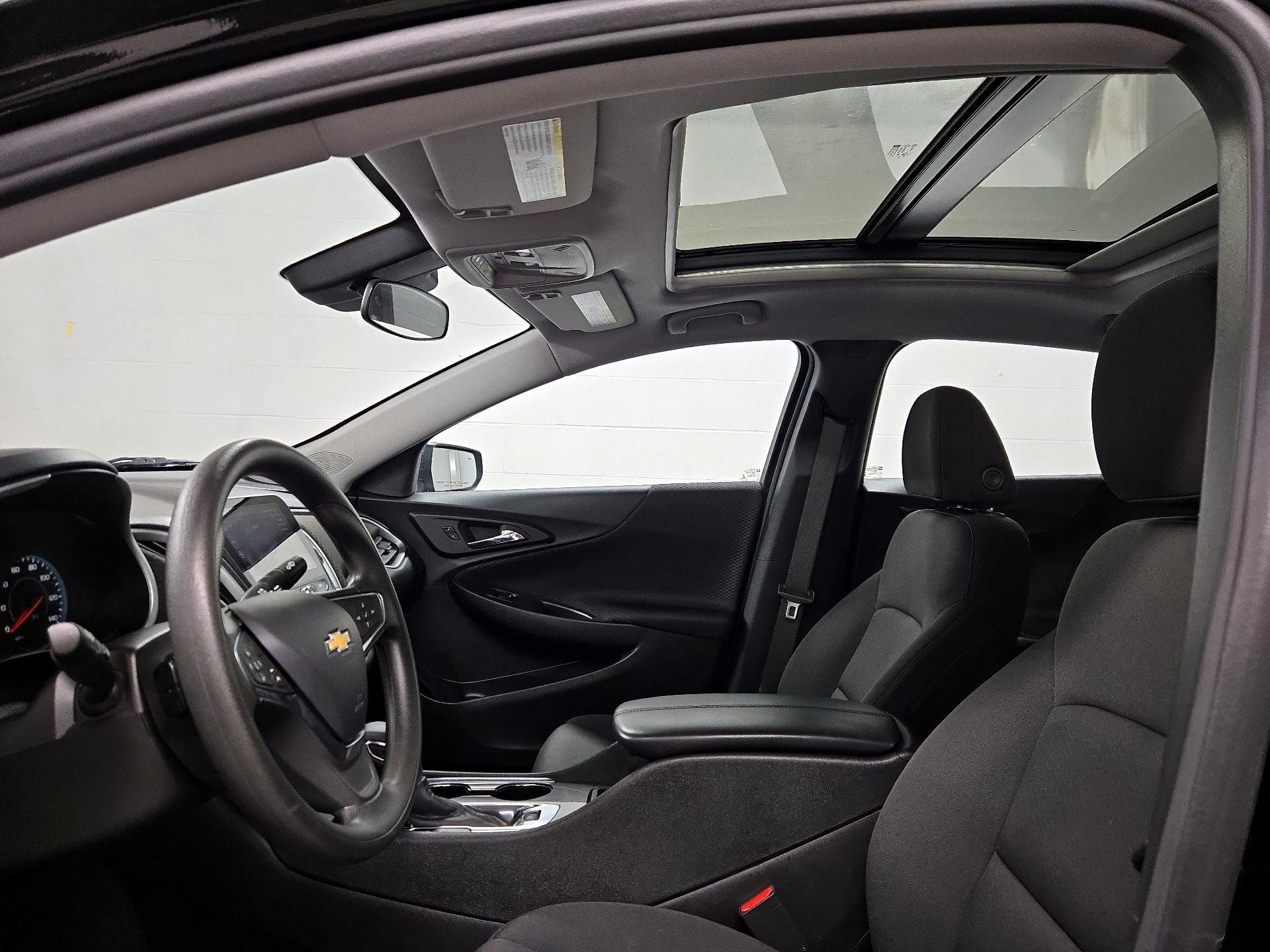 Thumbnail: 2023 Chevrolet Malibu - 19