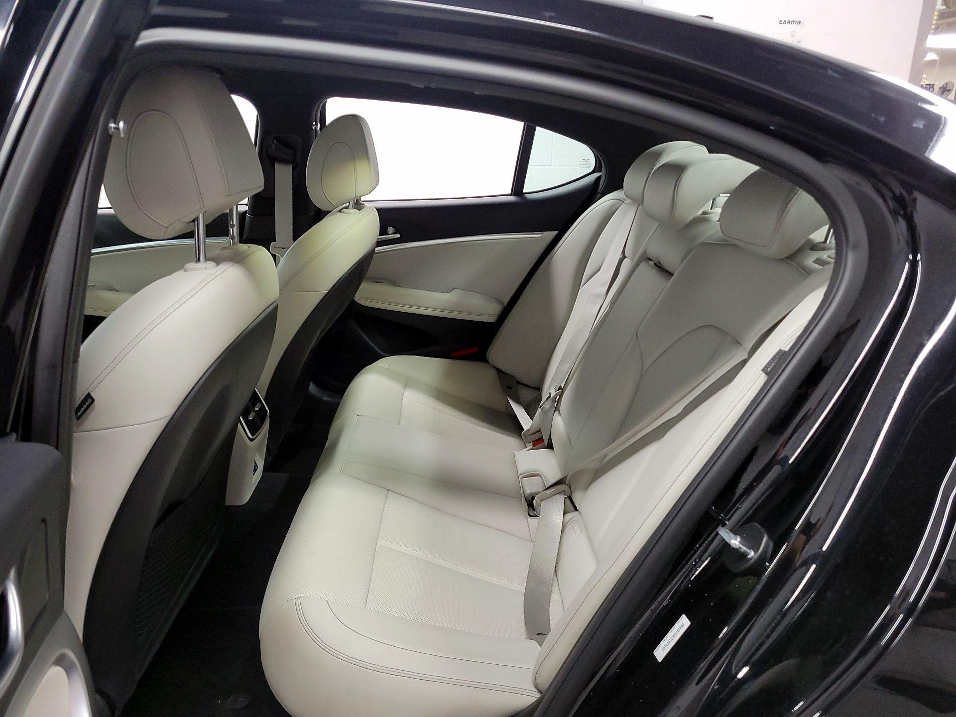 Thumbnail: 2025 Genesis G70 - 16