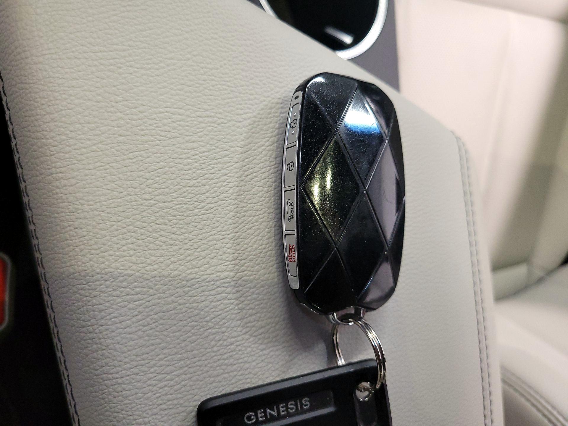 Thumbnail: 2025 Genesis G70 - 19