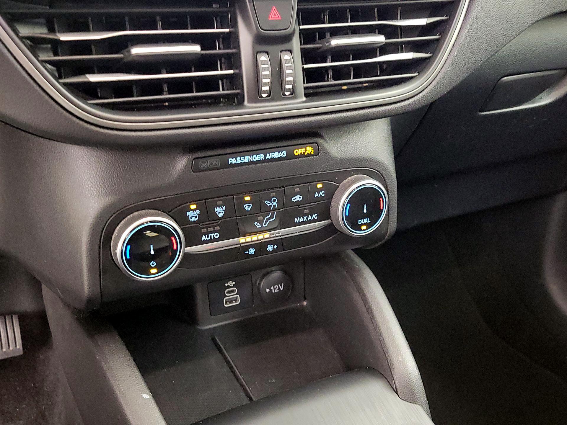 Thumbnail: 2024 Ford Escape - 16