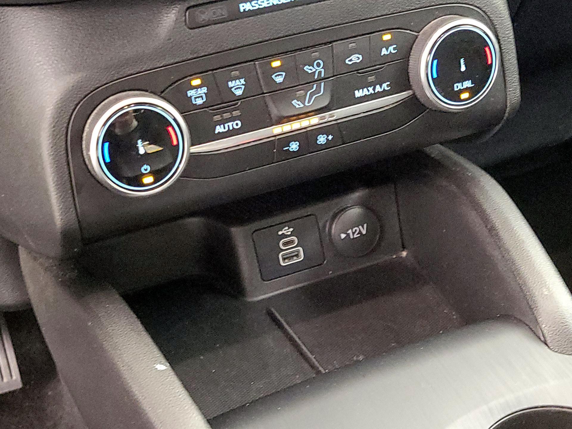 Thumbnail: 2024 Ford Escape - 18