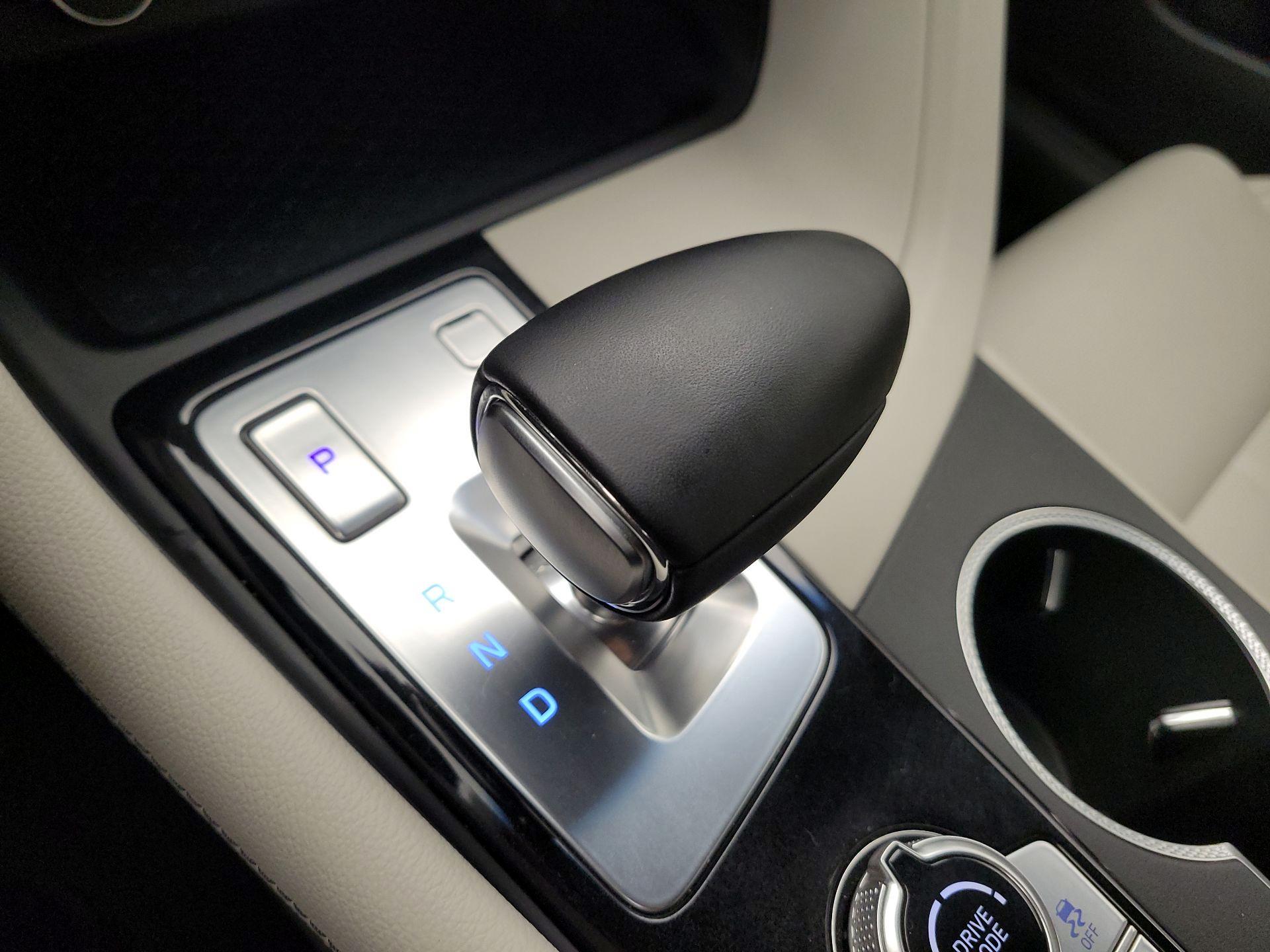 Thumbnail: 2025 Genesis G70 - 18