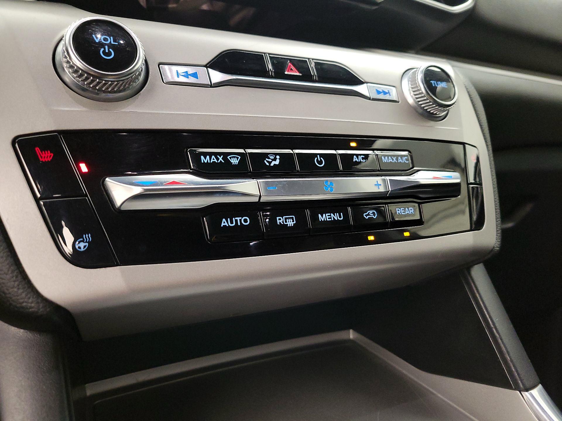 Thumbnail: 2023 Ford Explorer - 16