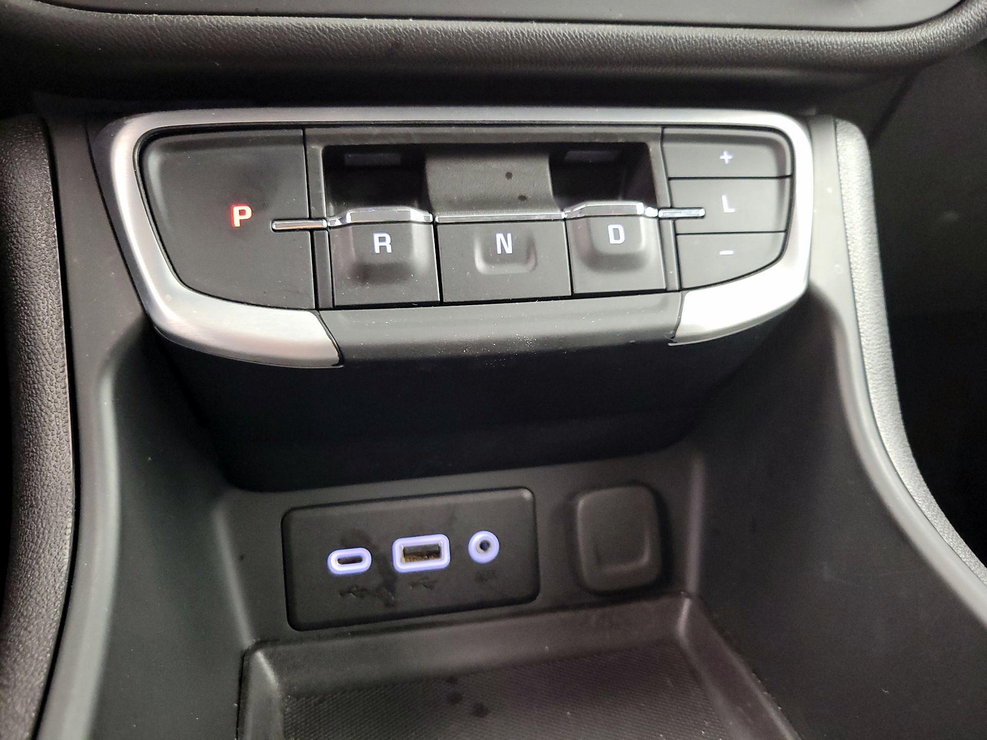 Thumbnail: 2024 GMC Terrain - 17