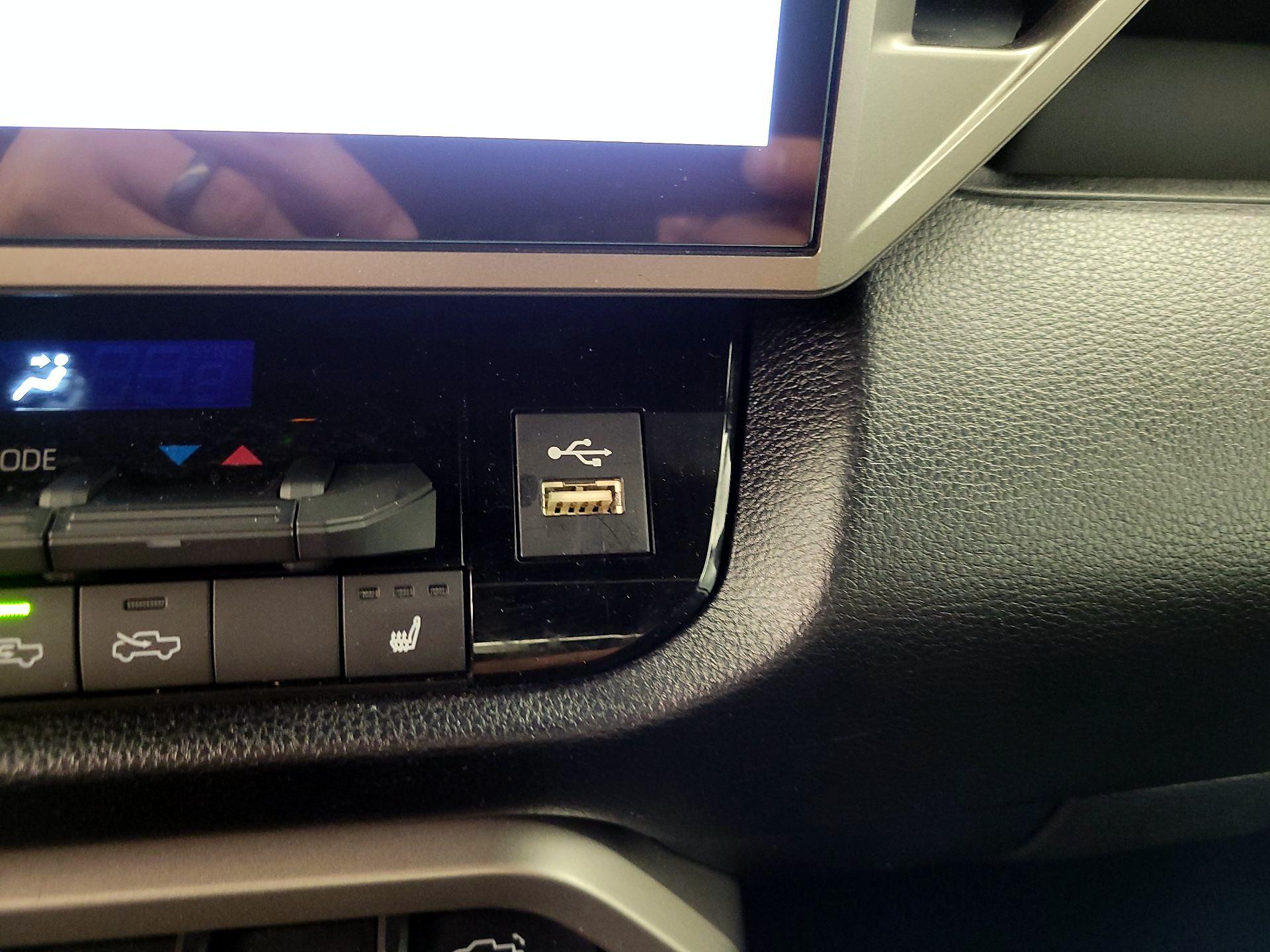 Thumbnail: 2025 Toyota Tundra - 18