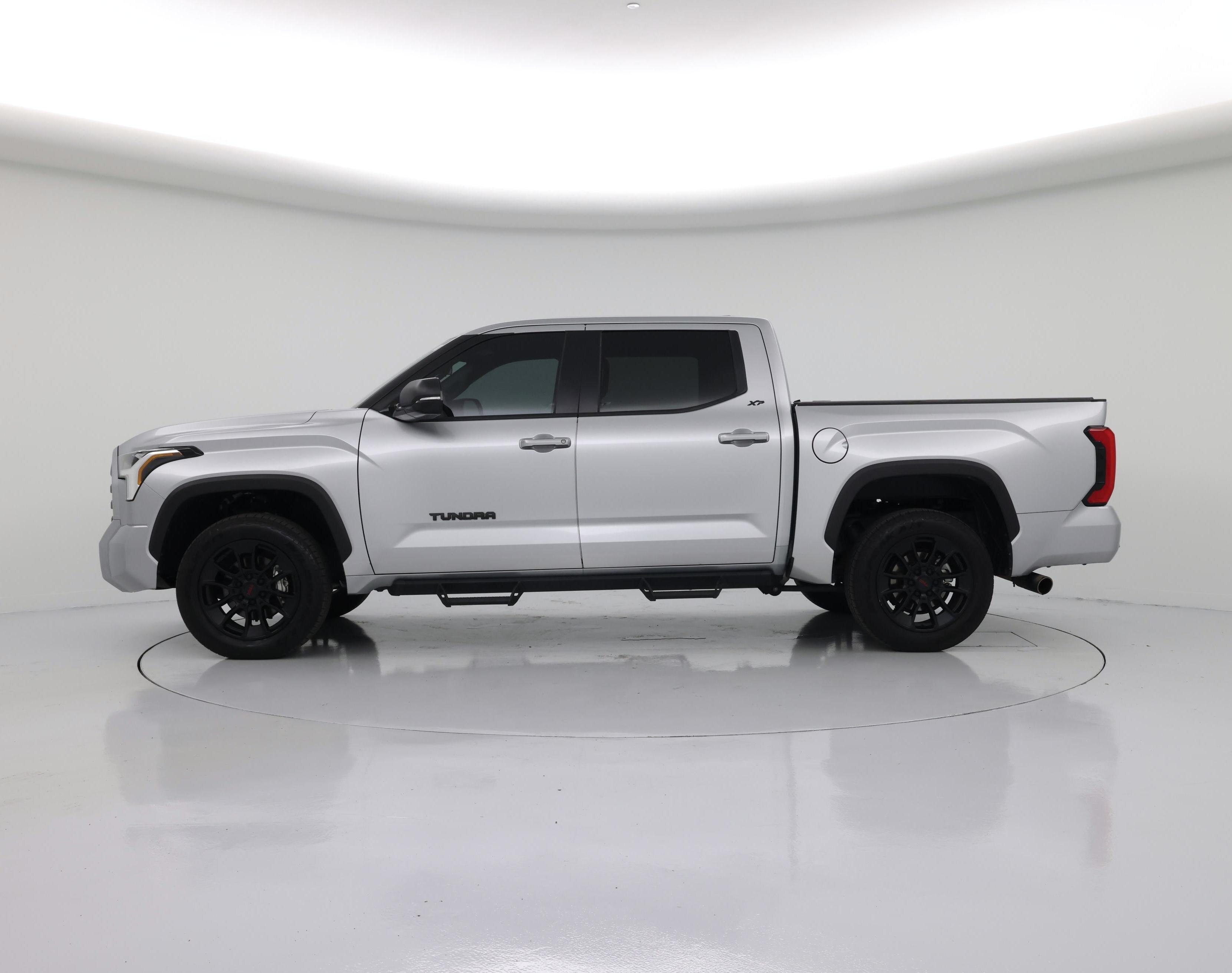 Thumbnail: 2025 Toyota Tundra - 3