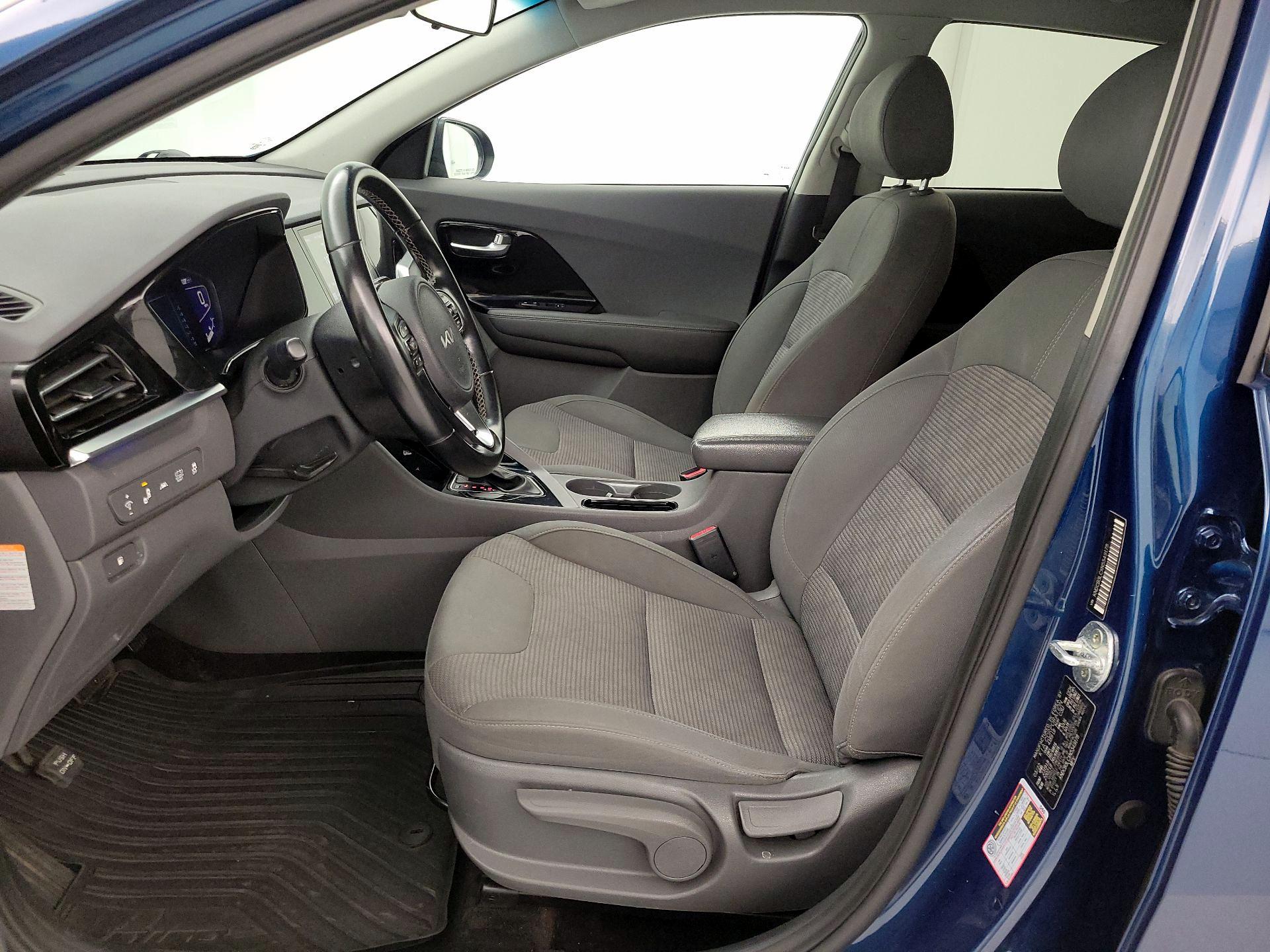 Thumbnail: 2022 Kia Niro - 11