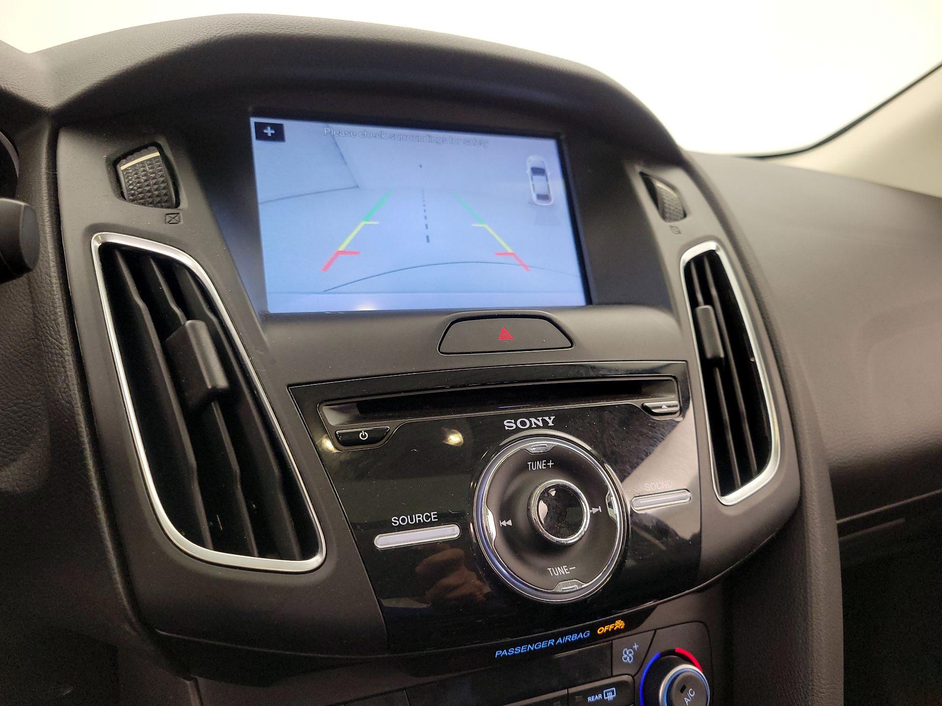 Thumbnail: 2017 Ford Focus - 14