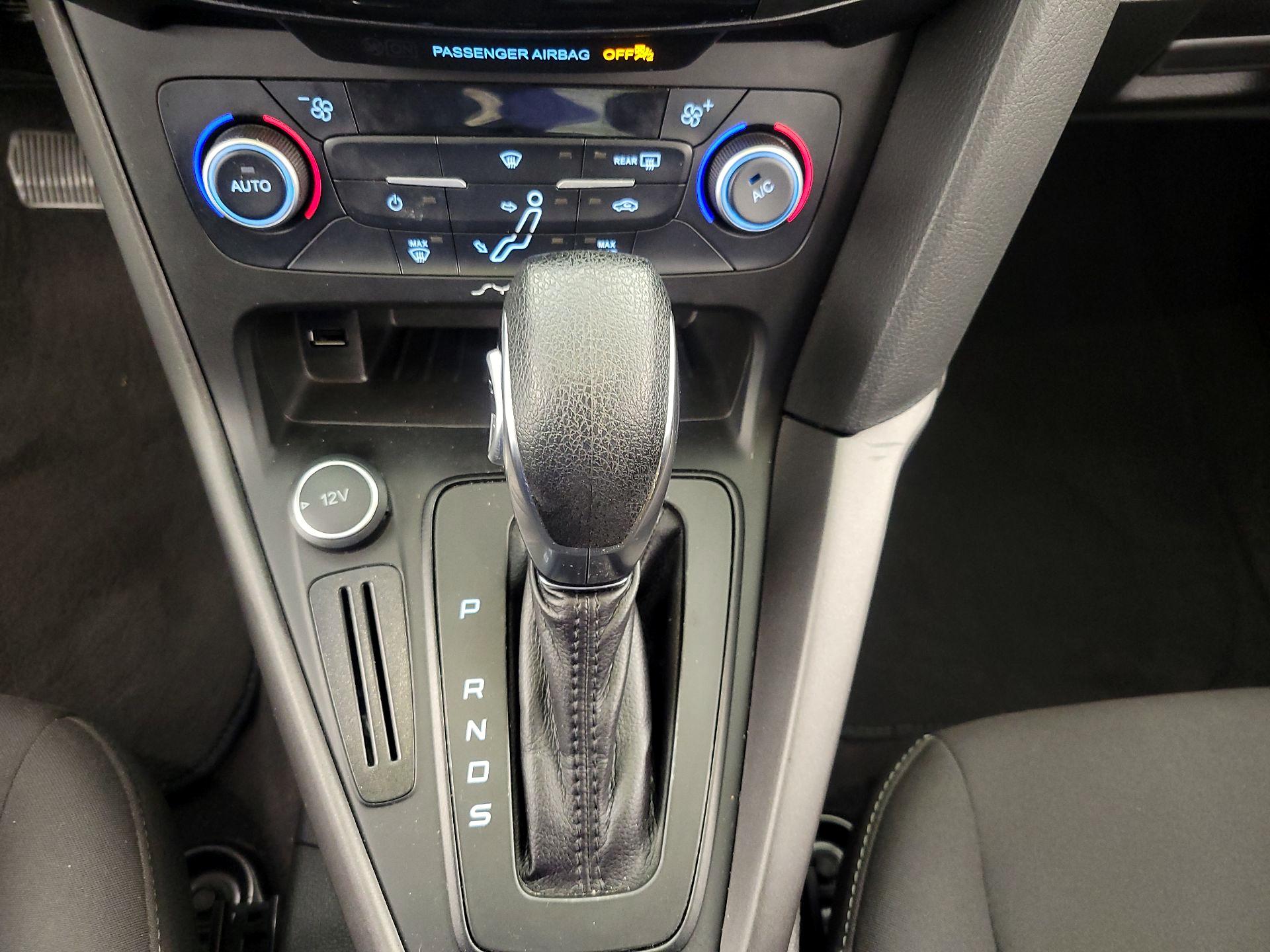 Thumbnail: 2017 Ford Focus - 17