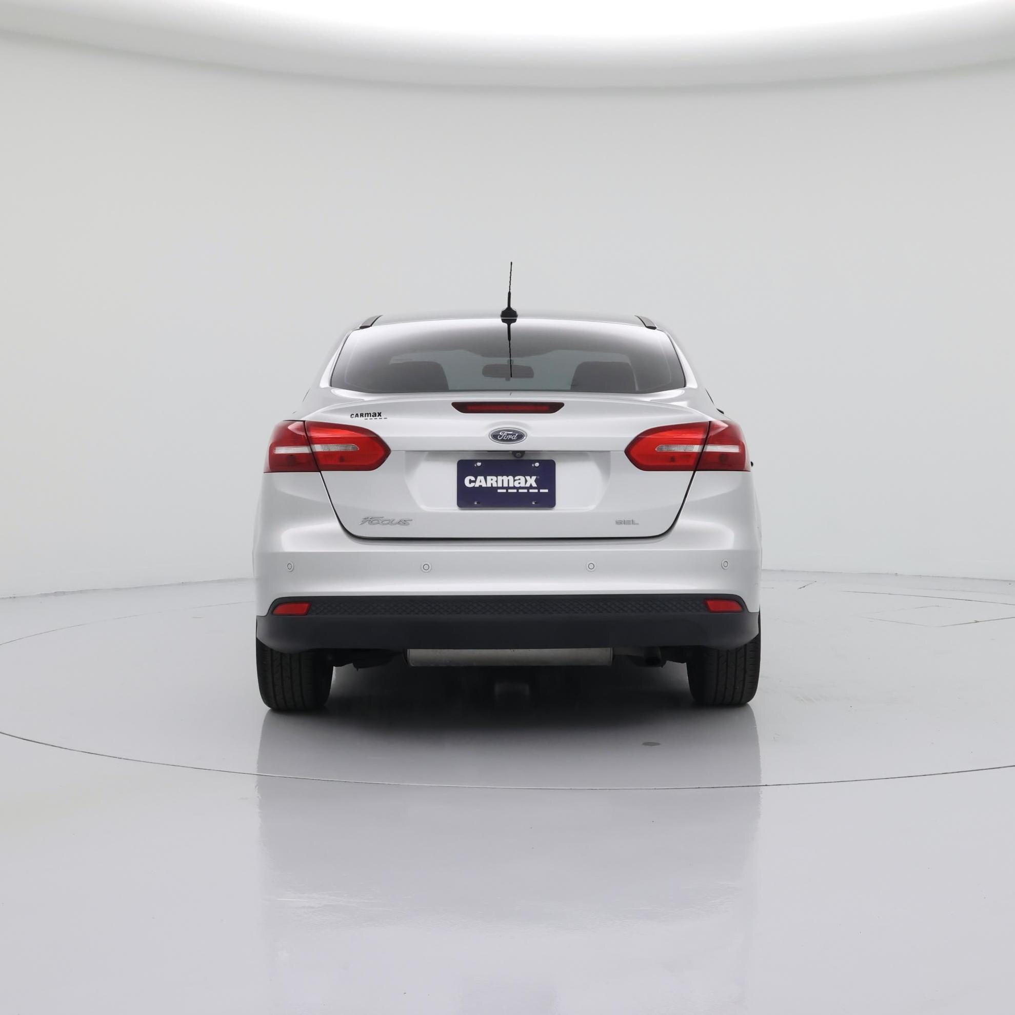 Thumbnail: 2017 Ford Focus - 6