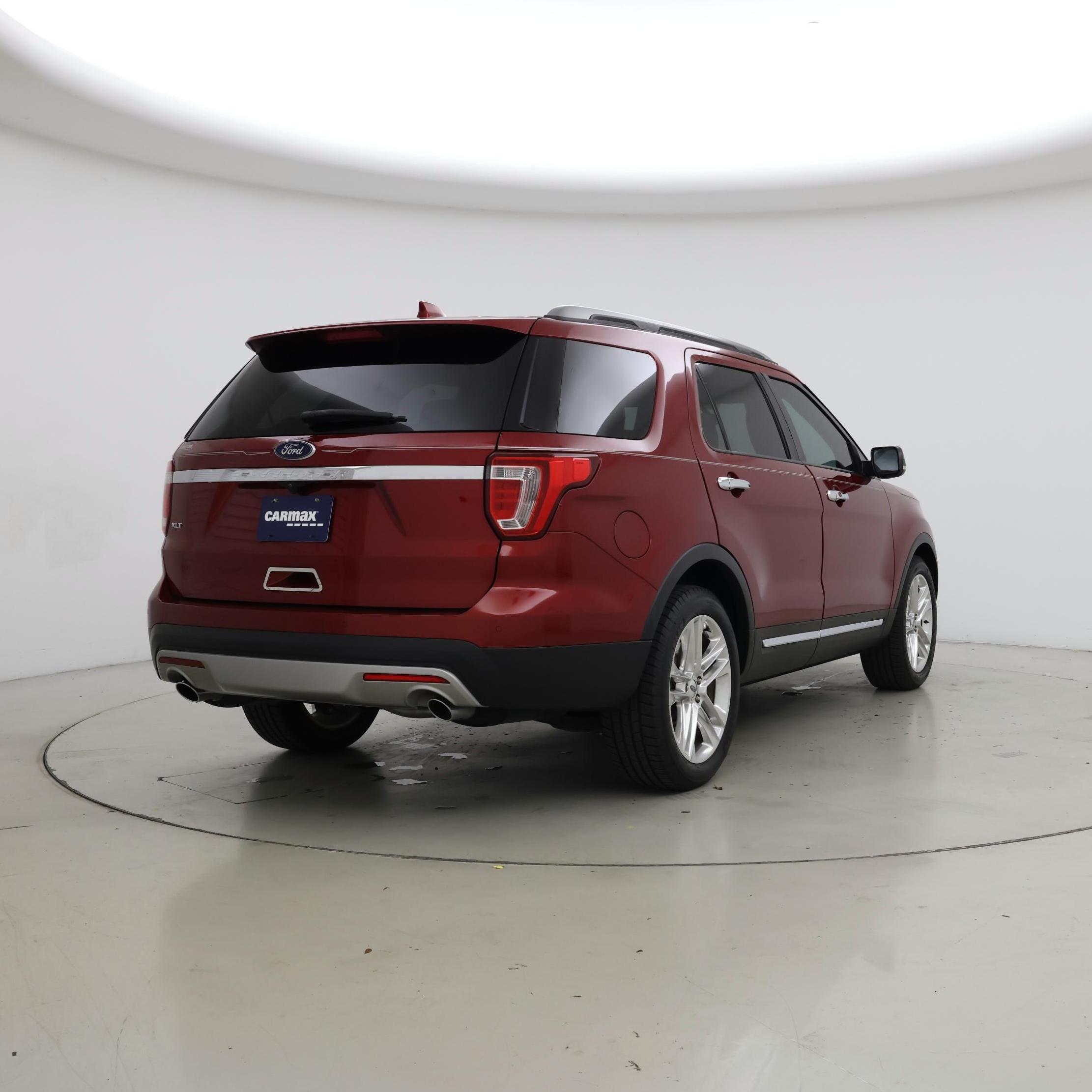 Thumbnail: 2017 Ford Explorer - 8