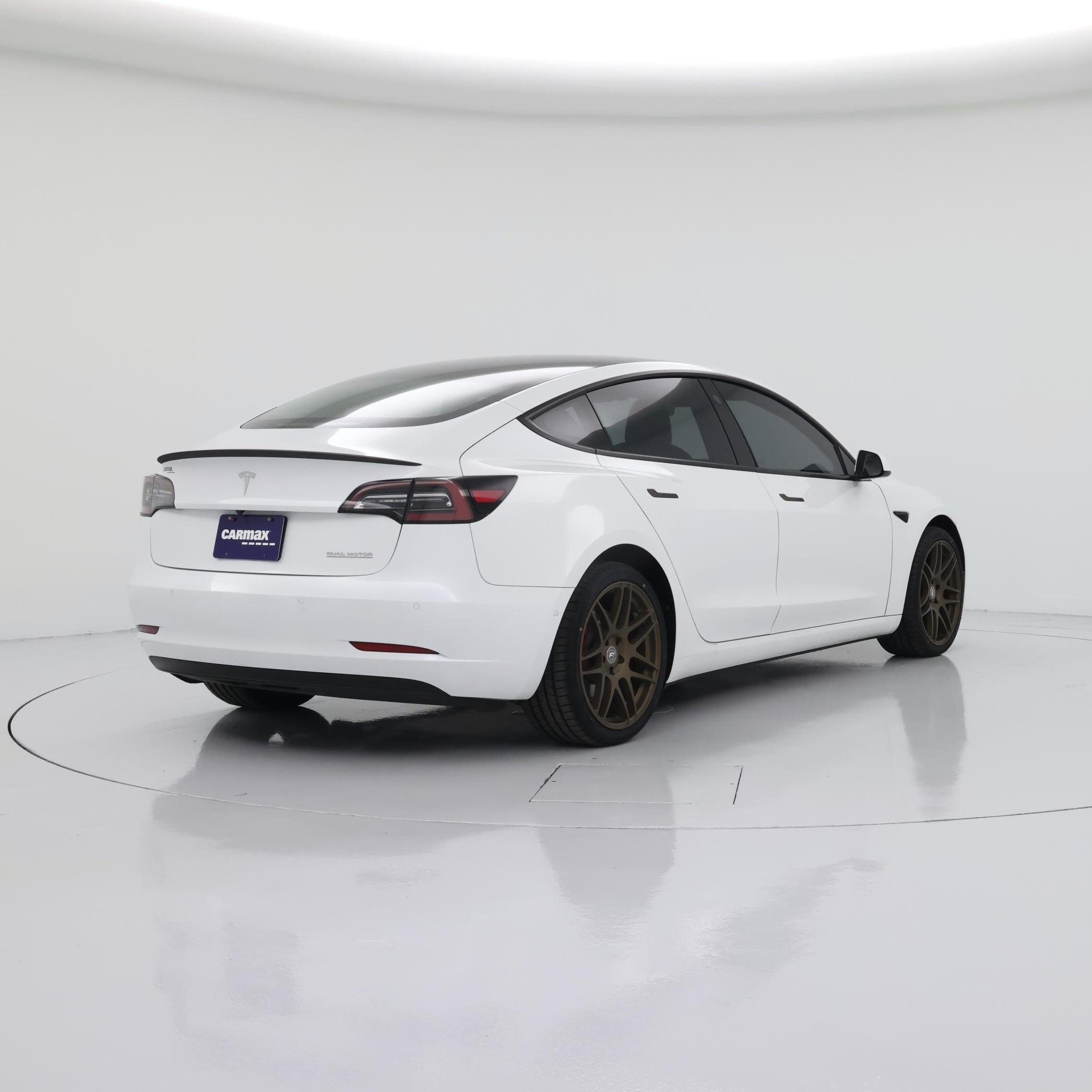 Thumbnail: 2022 Tesla Model 3 - 8