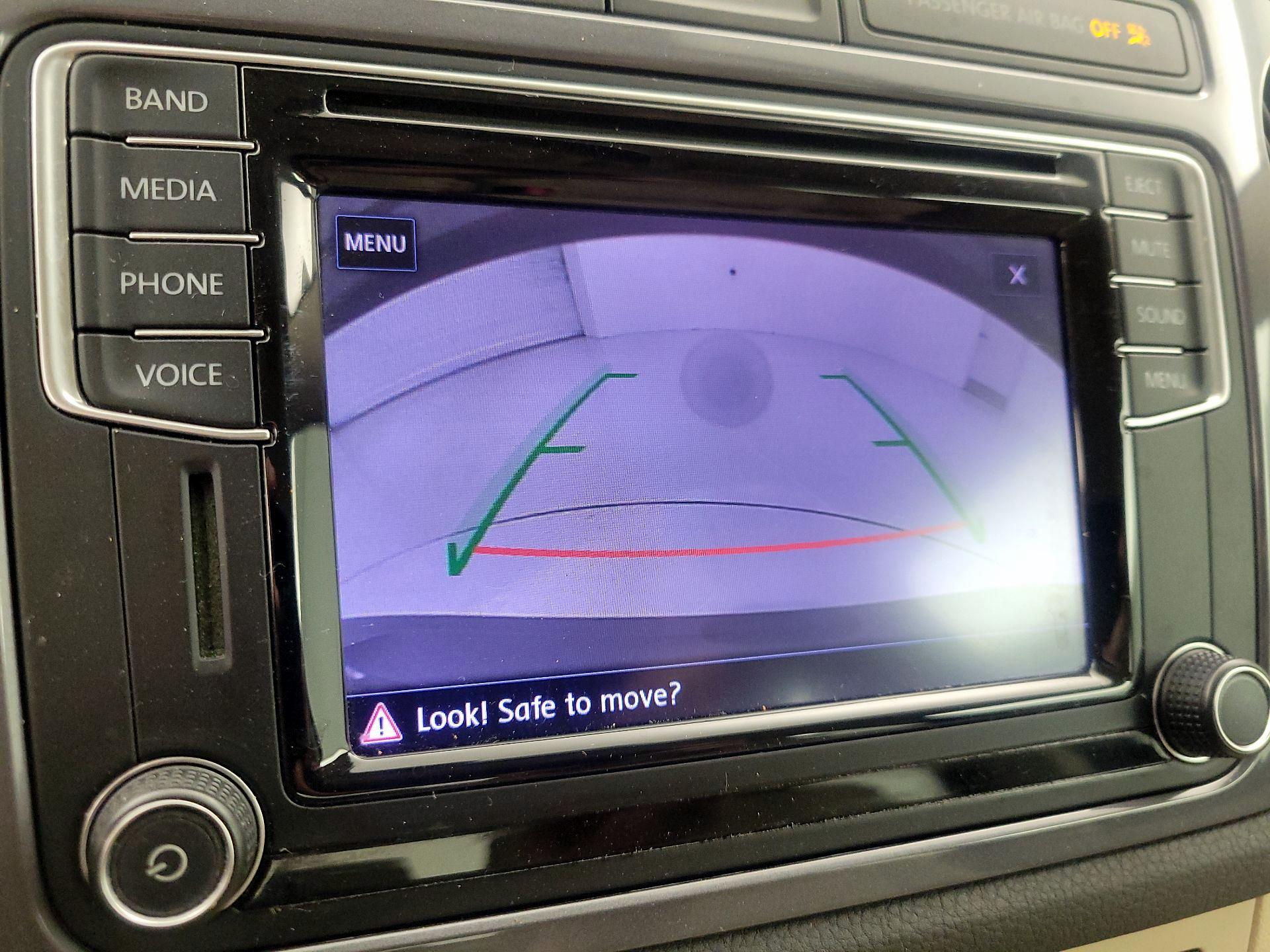 Thumbnail: 2017 Volkswagen Tiguan - 14