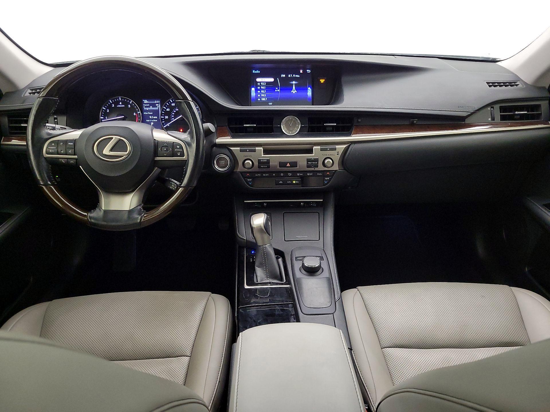 Thumbnail: 2016 Lexus ES - 9