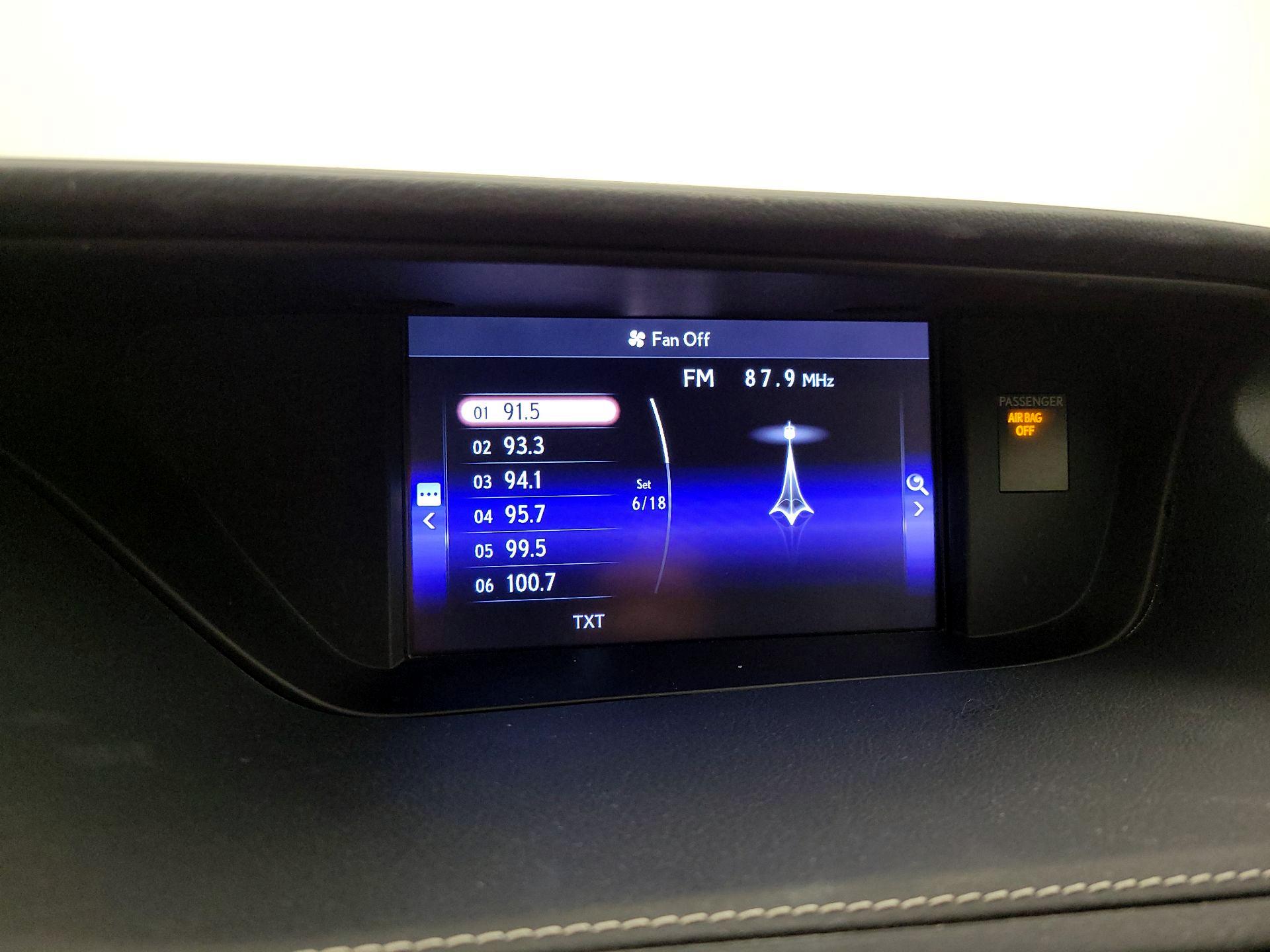 Thumbnail: 2016 Lexus ES - 15