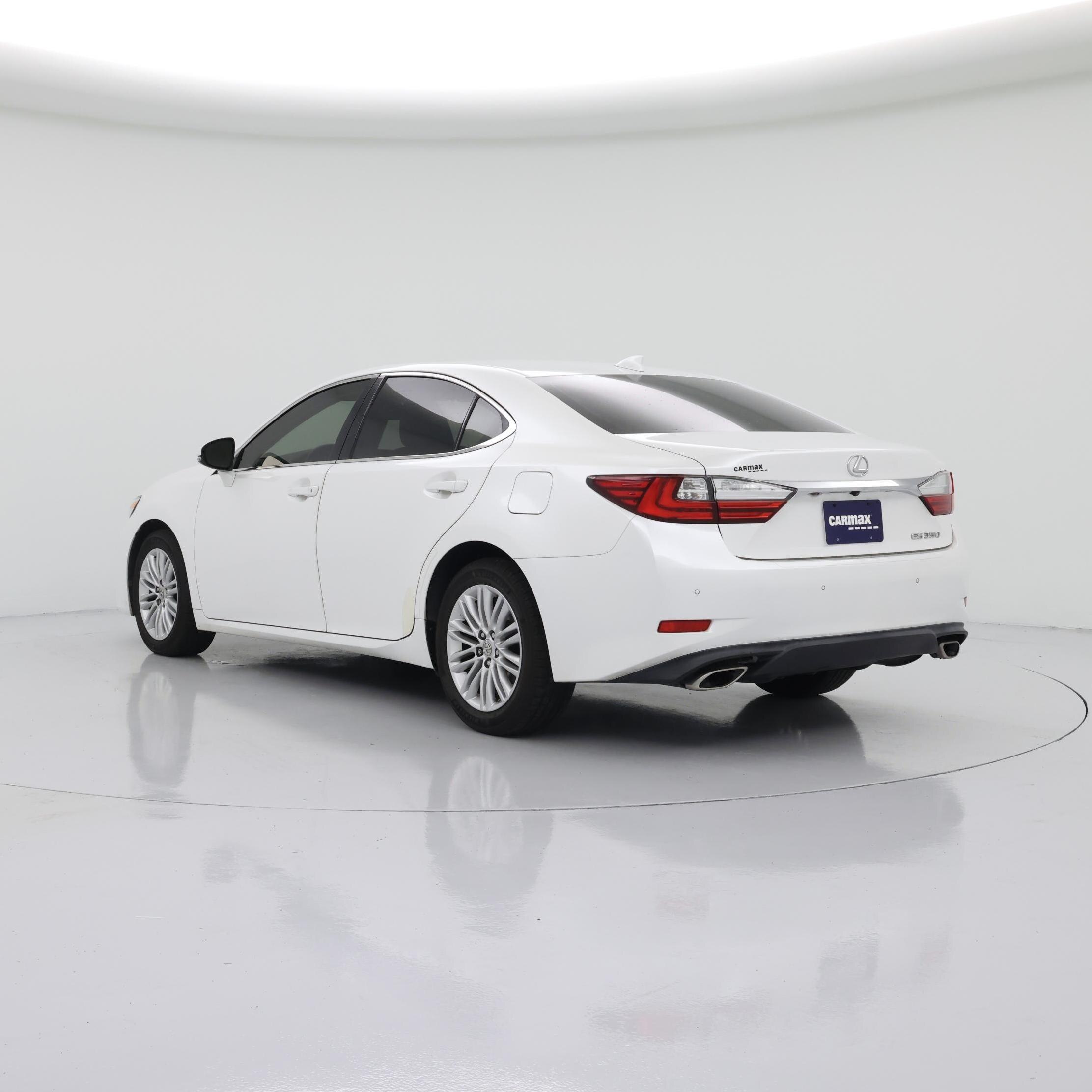 Thumbnail: 2016 Lexus ES - 2