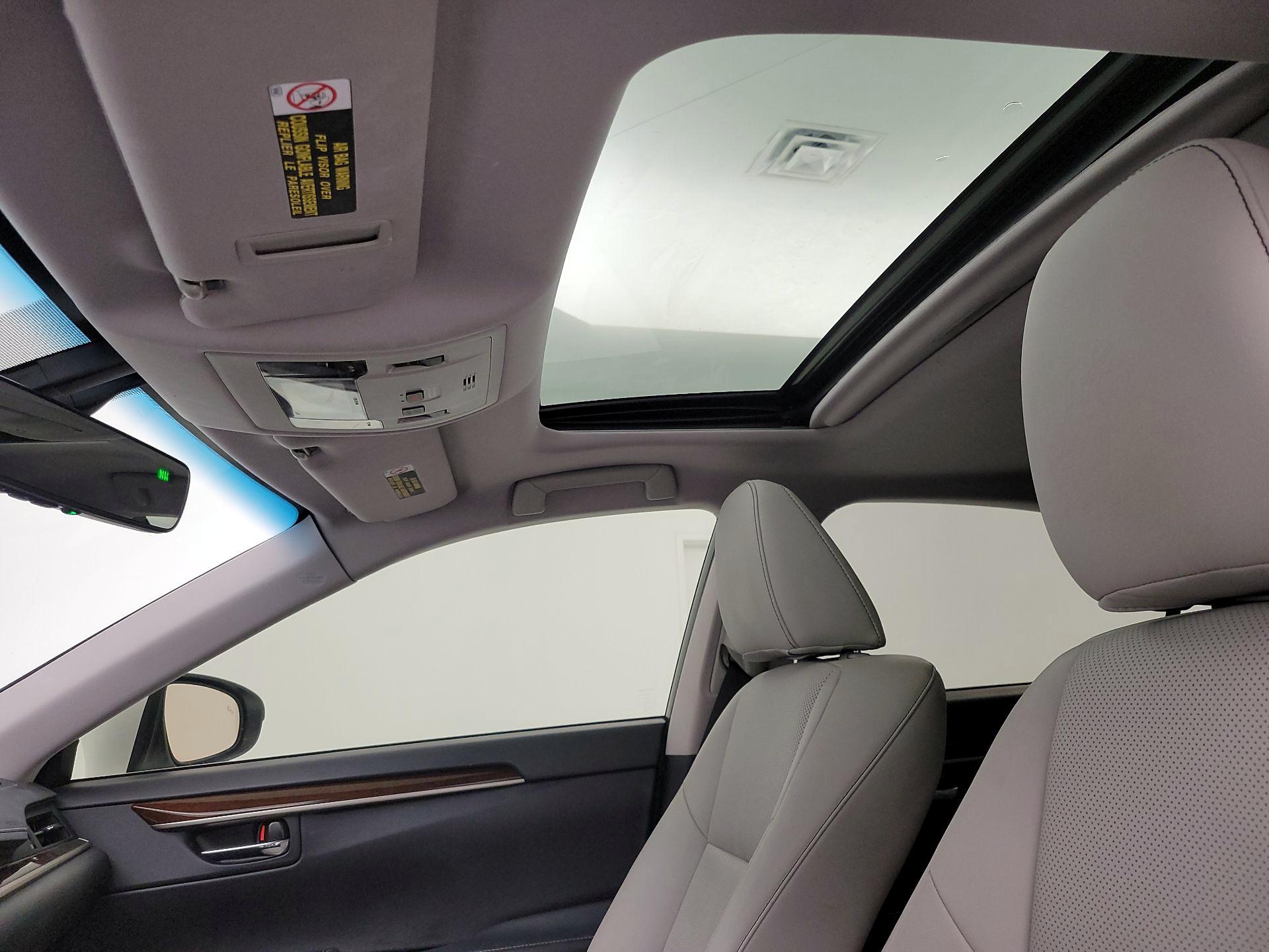 Thumbnail: 2016 Lexus ES - 19