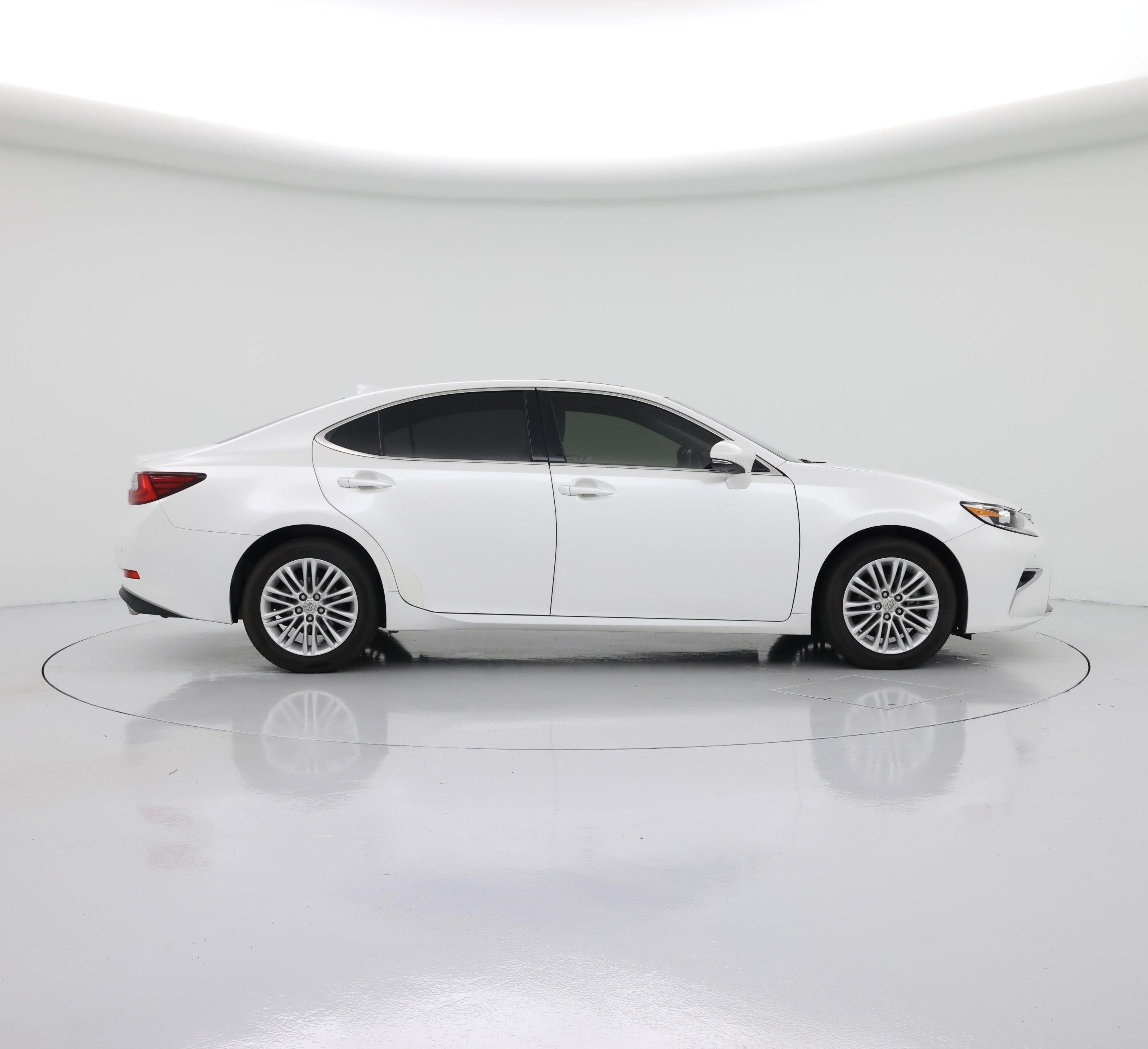Thumbnail: 2016 Lexus ES - 7