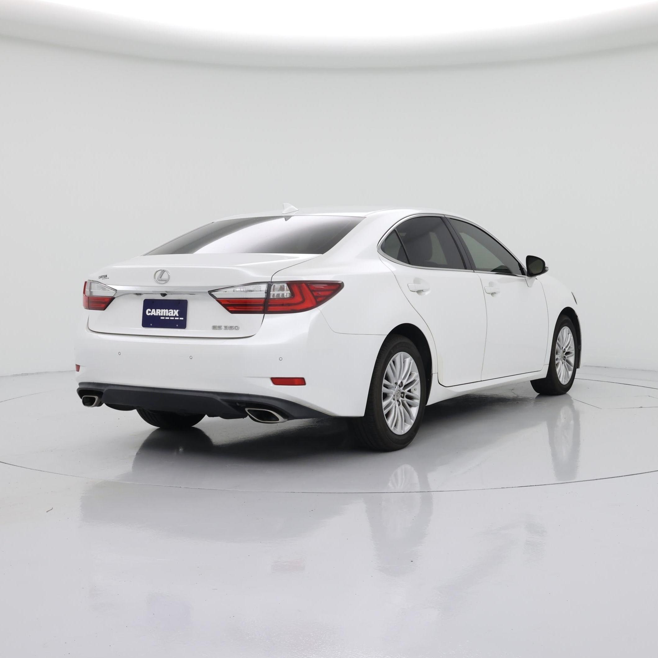 Thumbnail: 2016 Lexus ES - 8