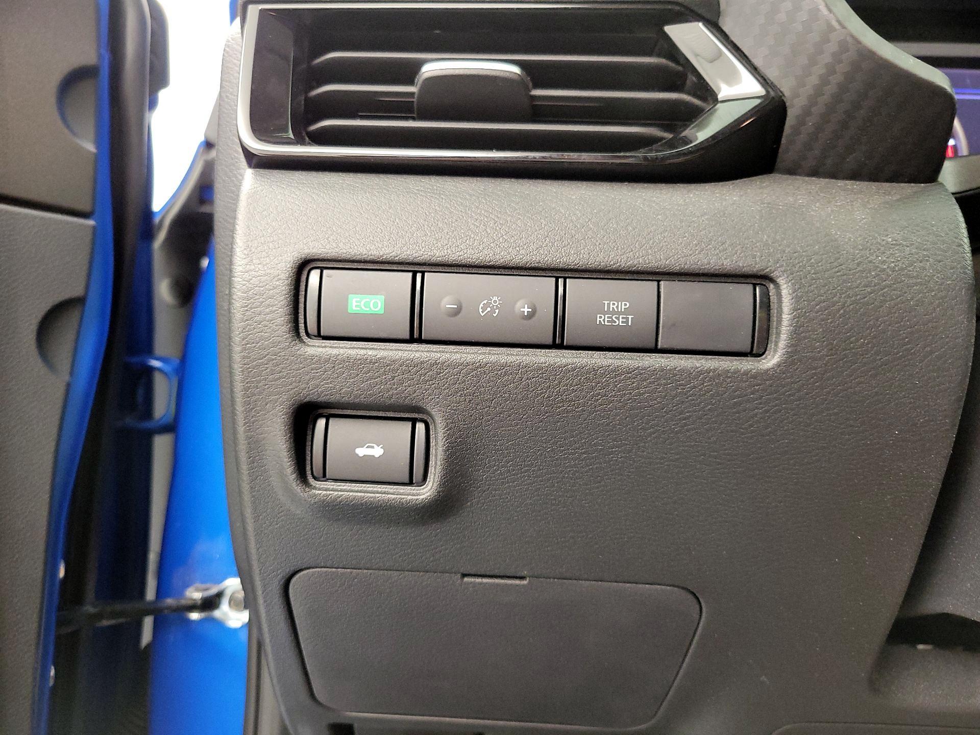 Thumbnail: 2023 Nissan Sentra - 13