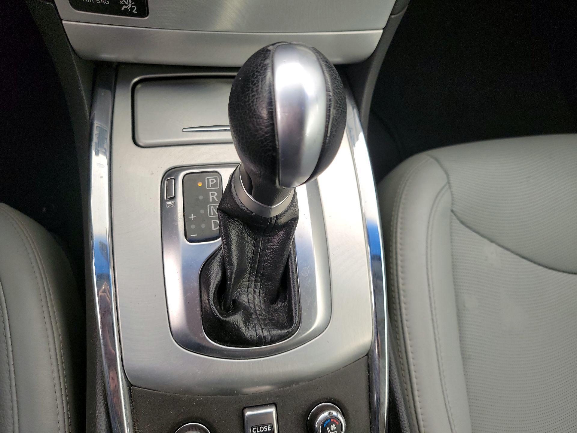 Thumbnail: 2014 INFINITI Q60 - 18