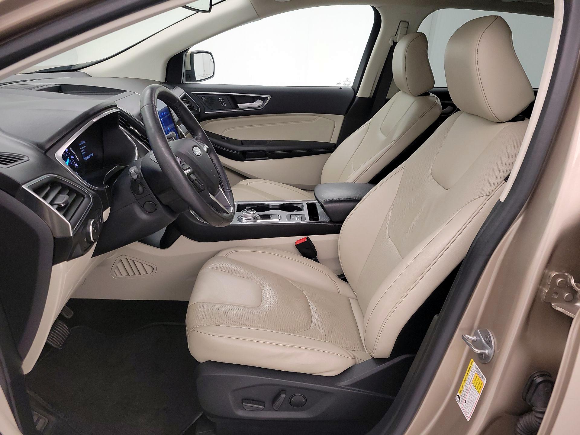 Thumbnail: 2021 Ford Edge - 11