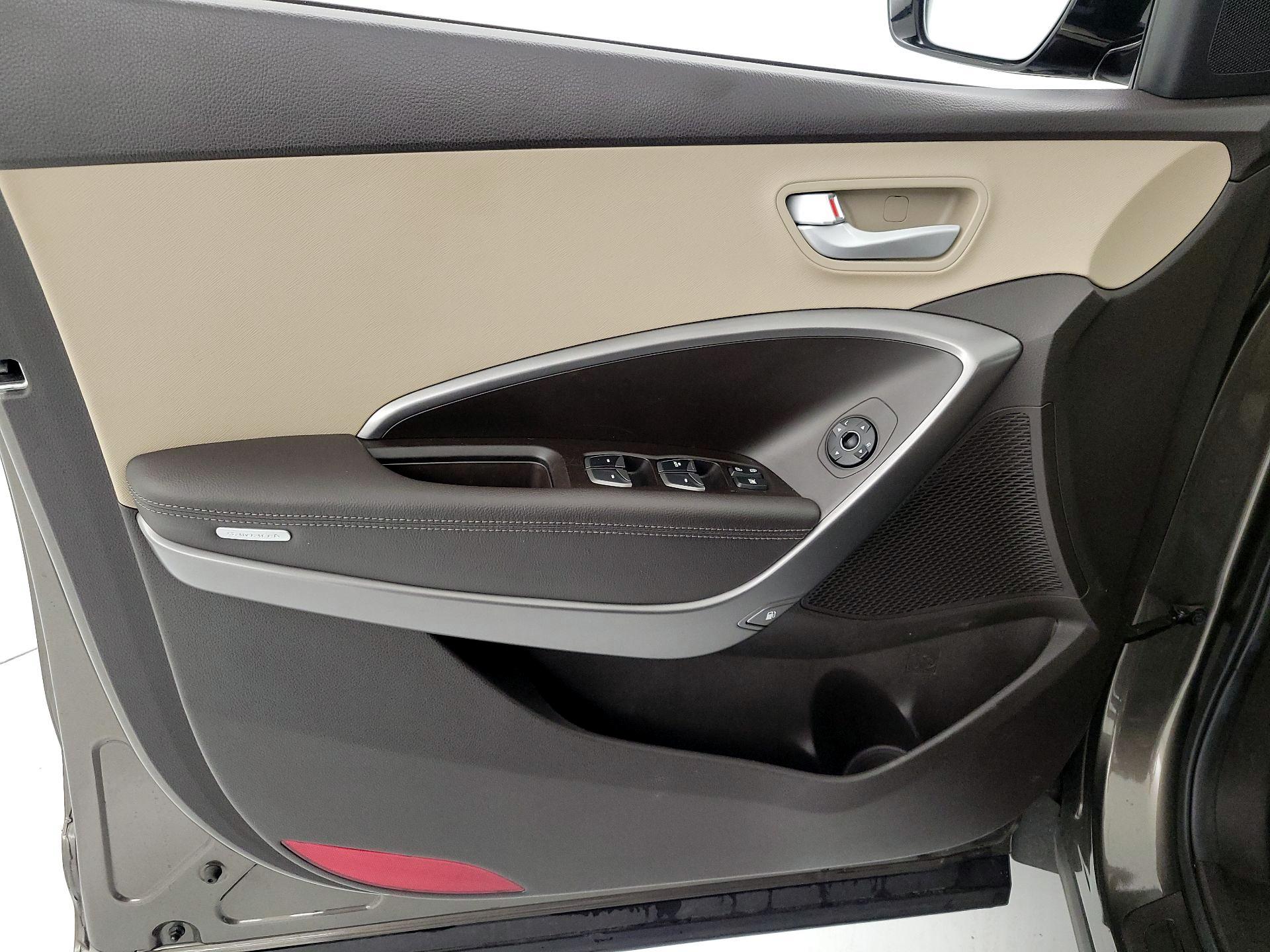 Thumbnail: 2014 Hyundai Santa Fe - 12