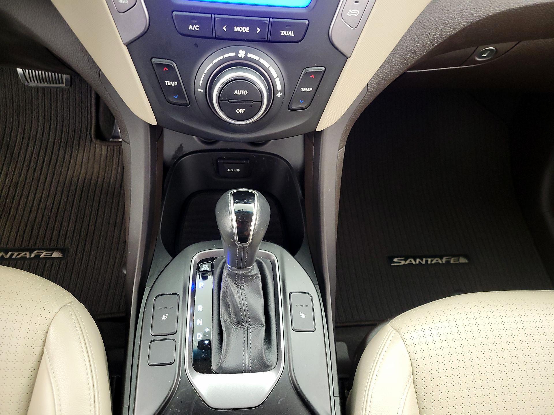 Thumbnail: 2014 Hyundai Santa Fe - 17