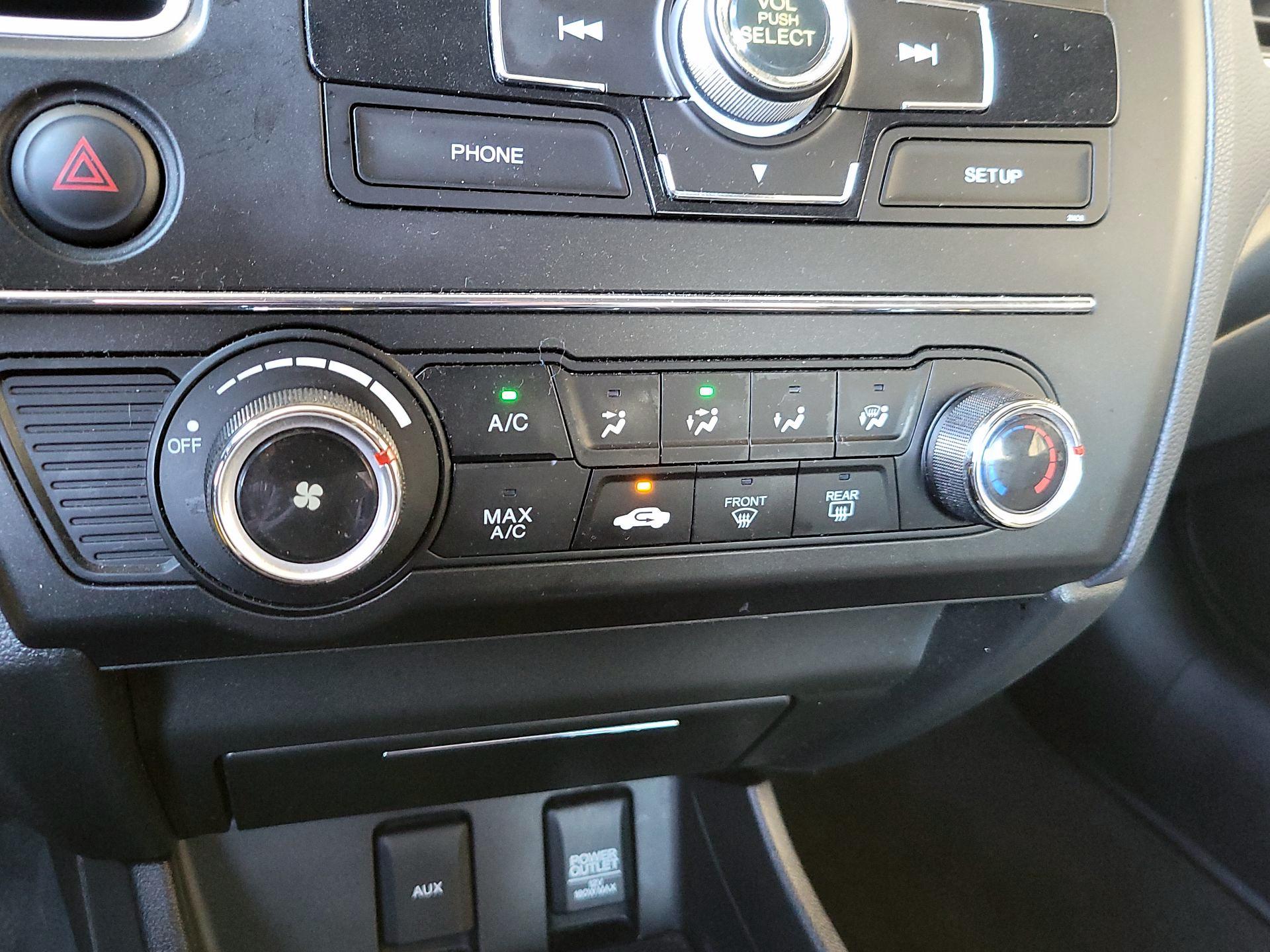 Thumbnail: 2015 Honda Civic - 16