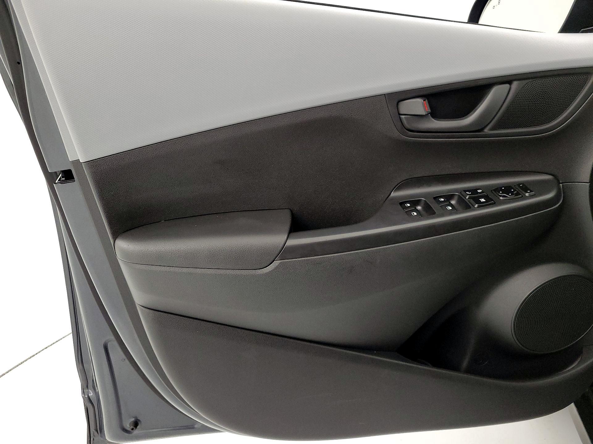 Thumbnail: 2019 Hyundai Kona - 12