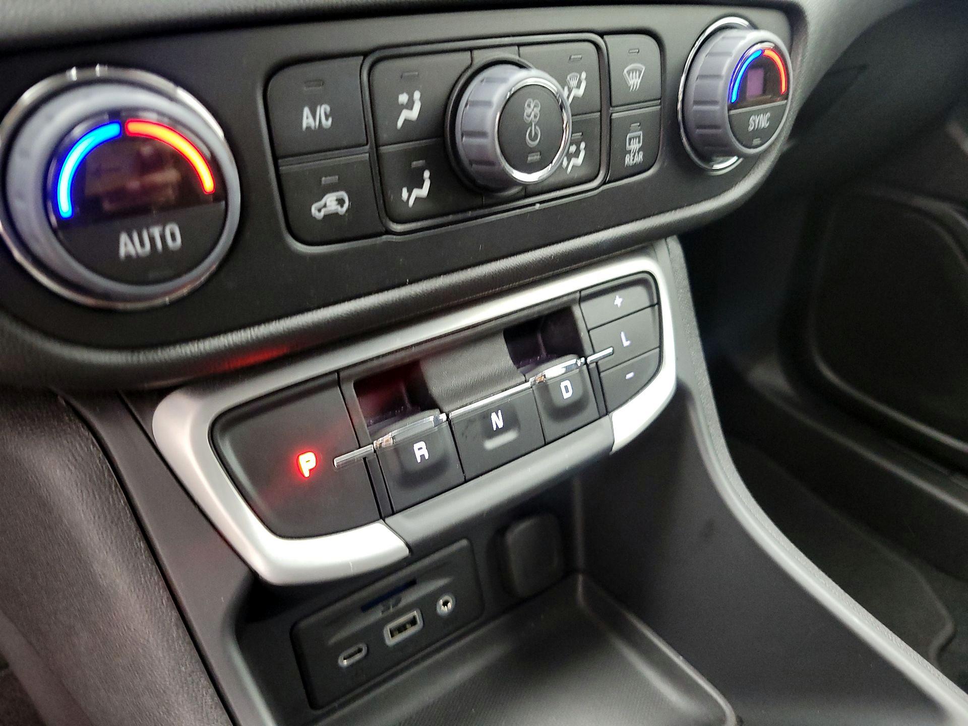 Thumbnail: 2024 GMC Terrain - 17