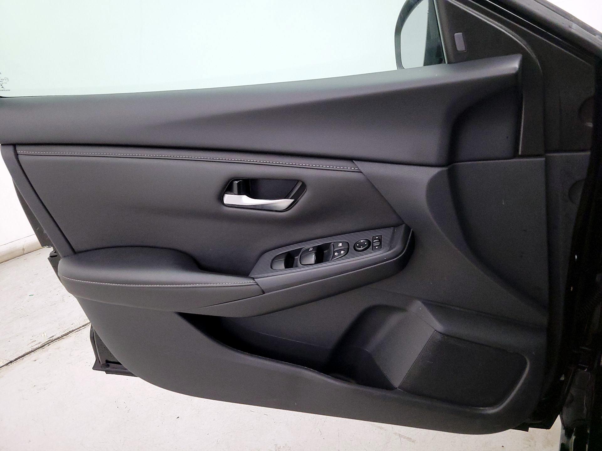 Thumbnail: 2024 Nissan Sentra - 12